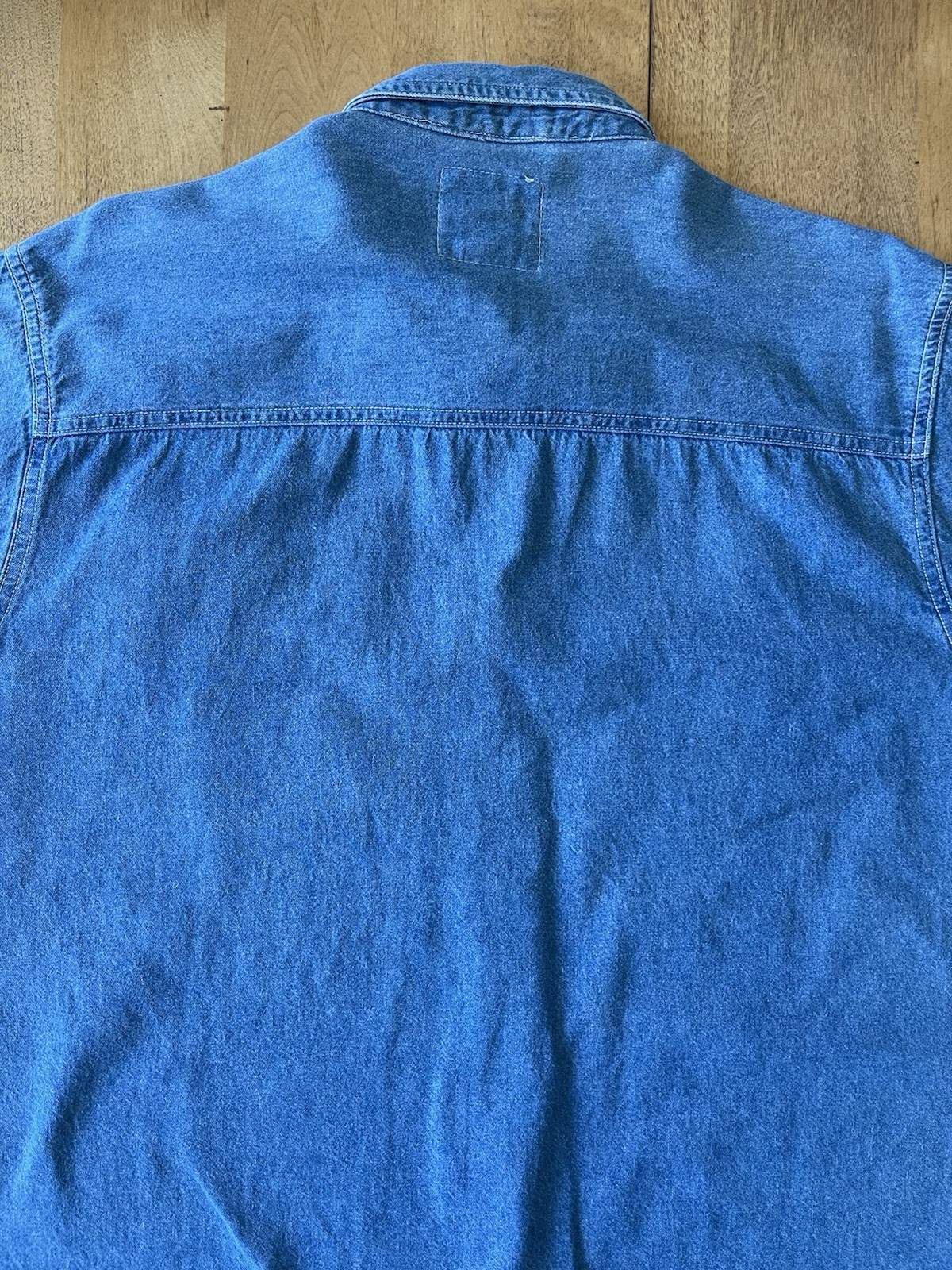 Vintage 90s Quizz Woman Birdhouses Birds Embroidered Denim Button Shirt Large