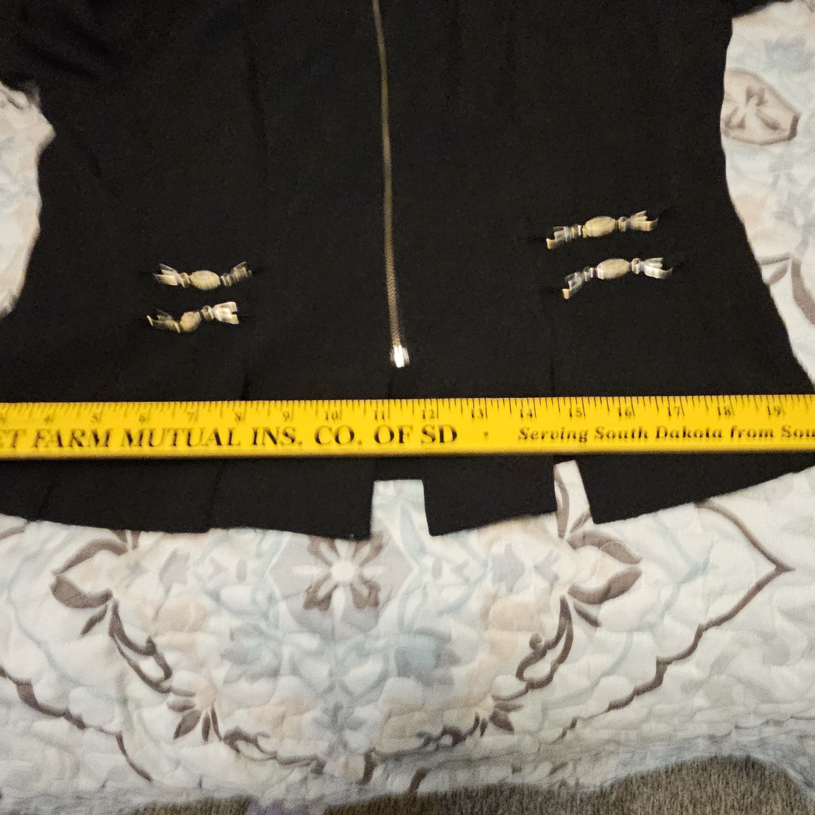 Vtge Betsy’s Things Short Sleeve Jacket Black Zipper Gold Accents USA