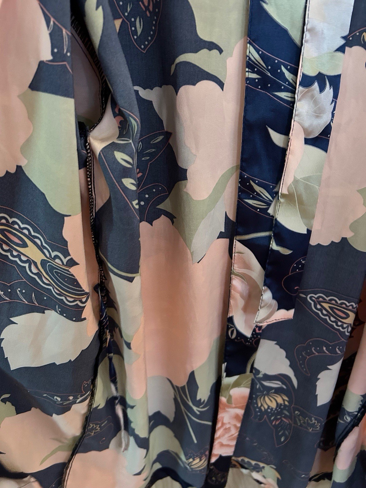 Vintage Satin Shiny Bell Angel Sleeve Kimono Robe Peach/Blush & Blue Floral