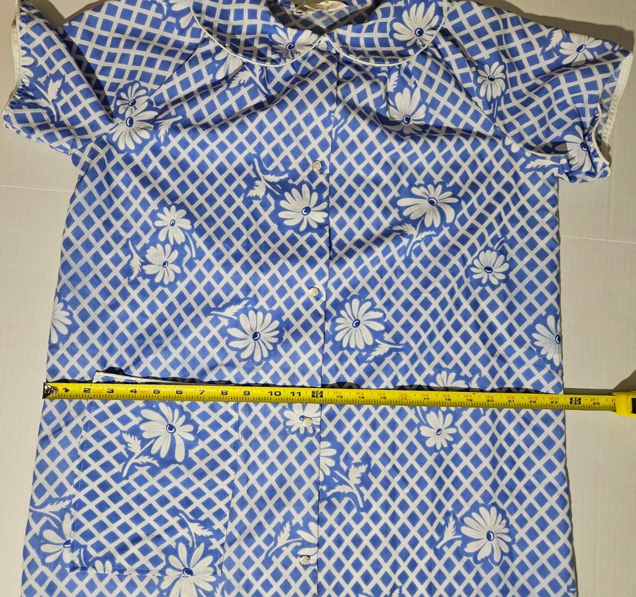 VTG Caper Coat Housecoat Nightgown Medium Retro Mod Button Up Blue Floral Check