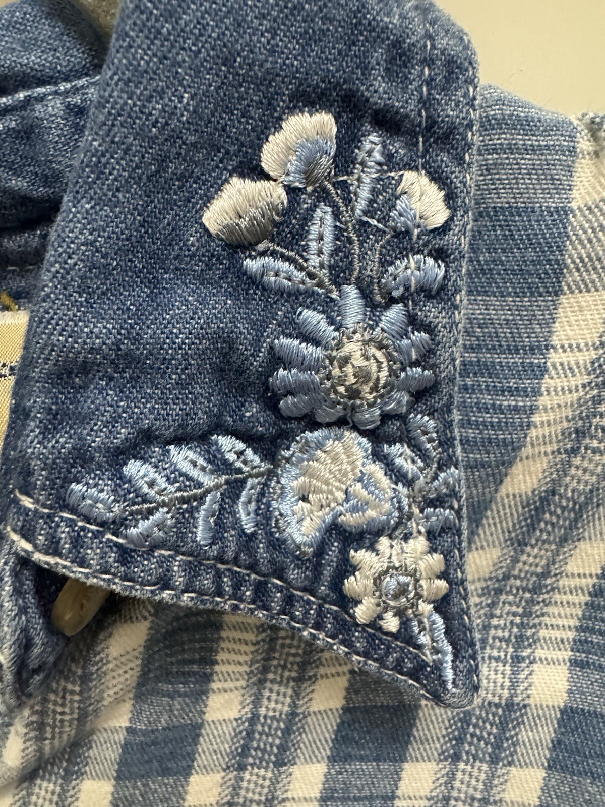 Vintage Northwest Blue Plaid Button Up Embroidered Denim Collar Farm House Sz L