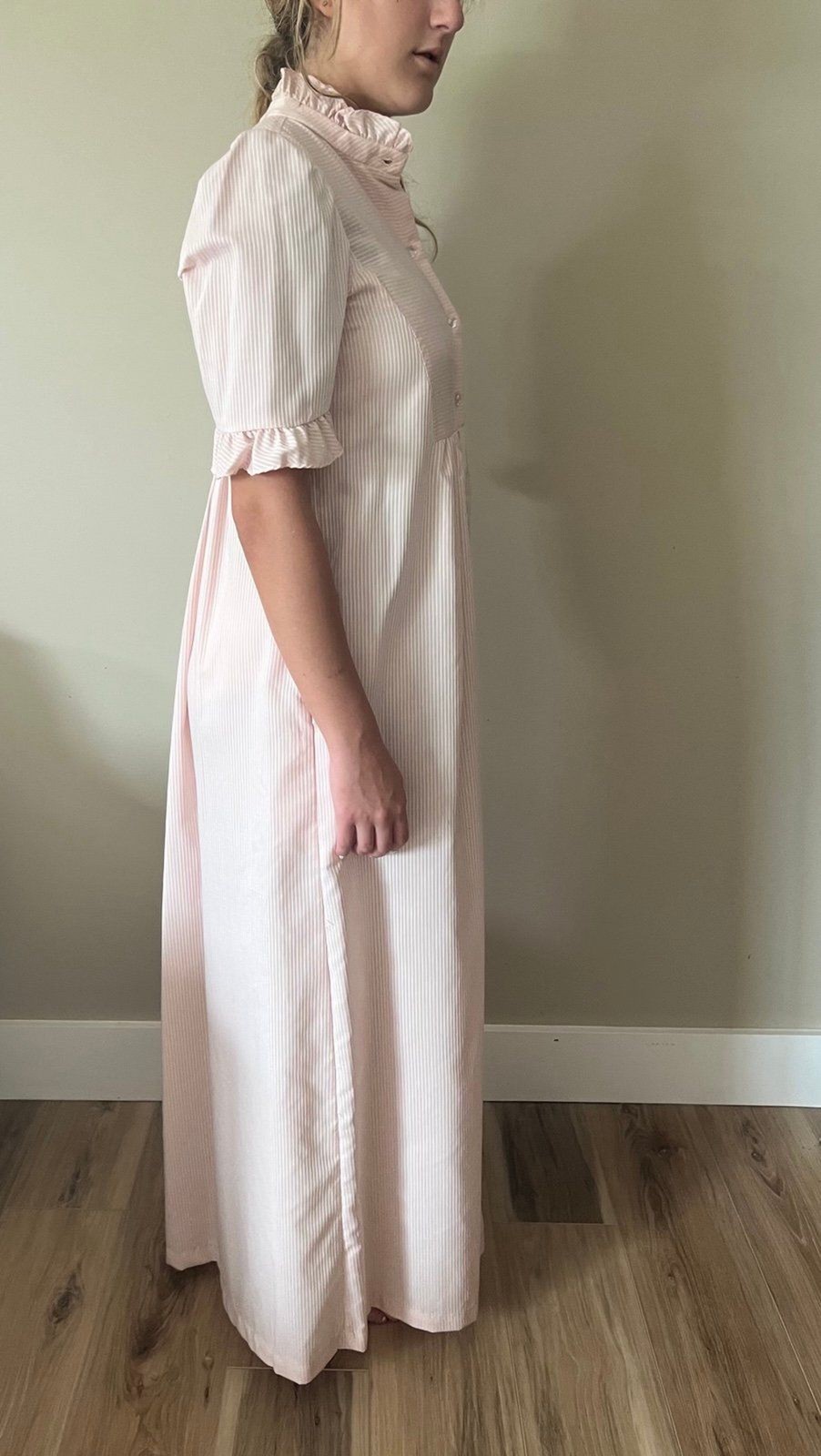 BNWT 1950s Vintage Womens Pink Striped Seersucker Long Nightgown by Louisa