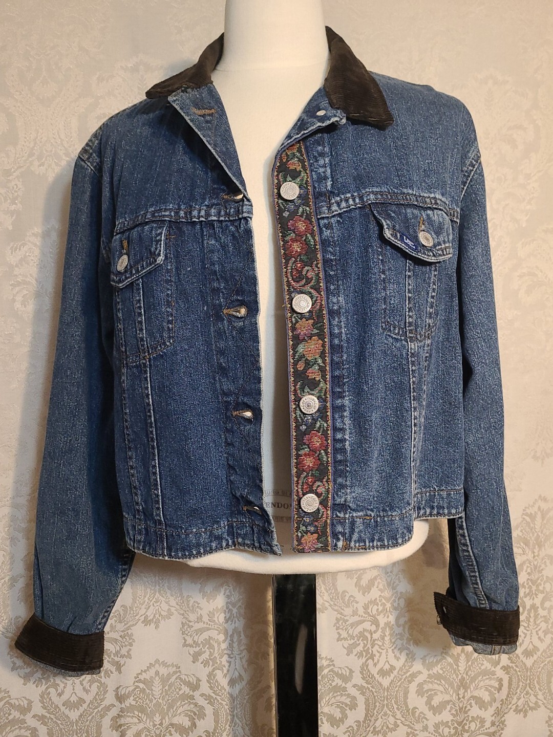 Lee Ladies Small Denim Jacket Corduroy Collar & Cuffs Brocade Placket