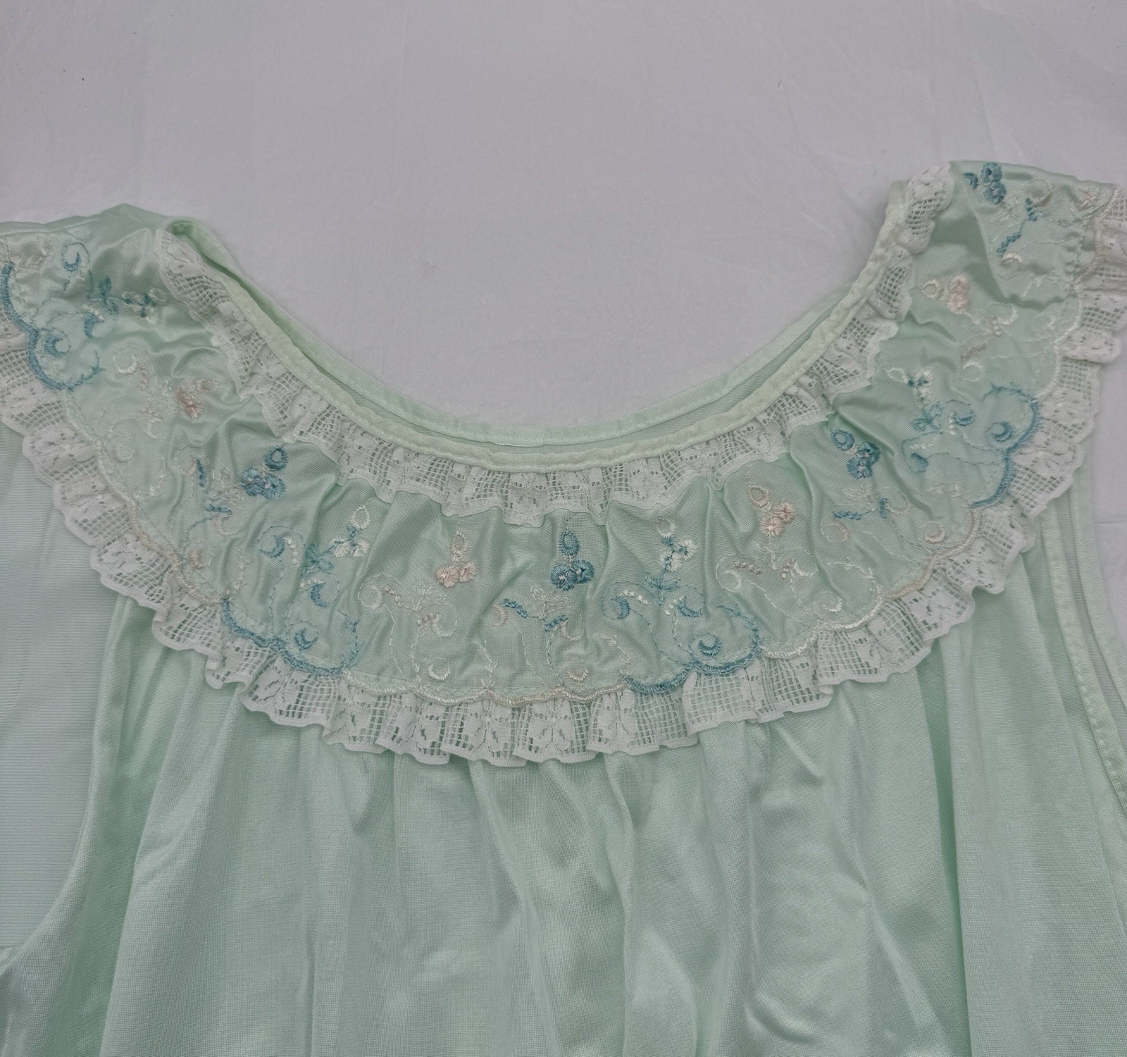 Vintage Nightgown Womens Sleeveless Satin Soft Lingerie Mint Green Size Small