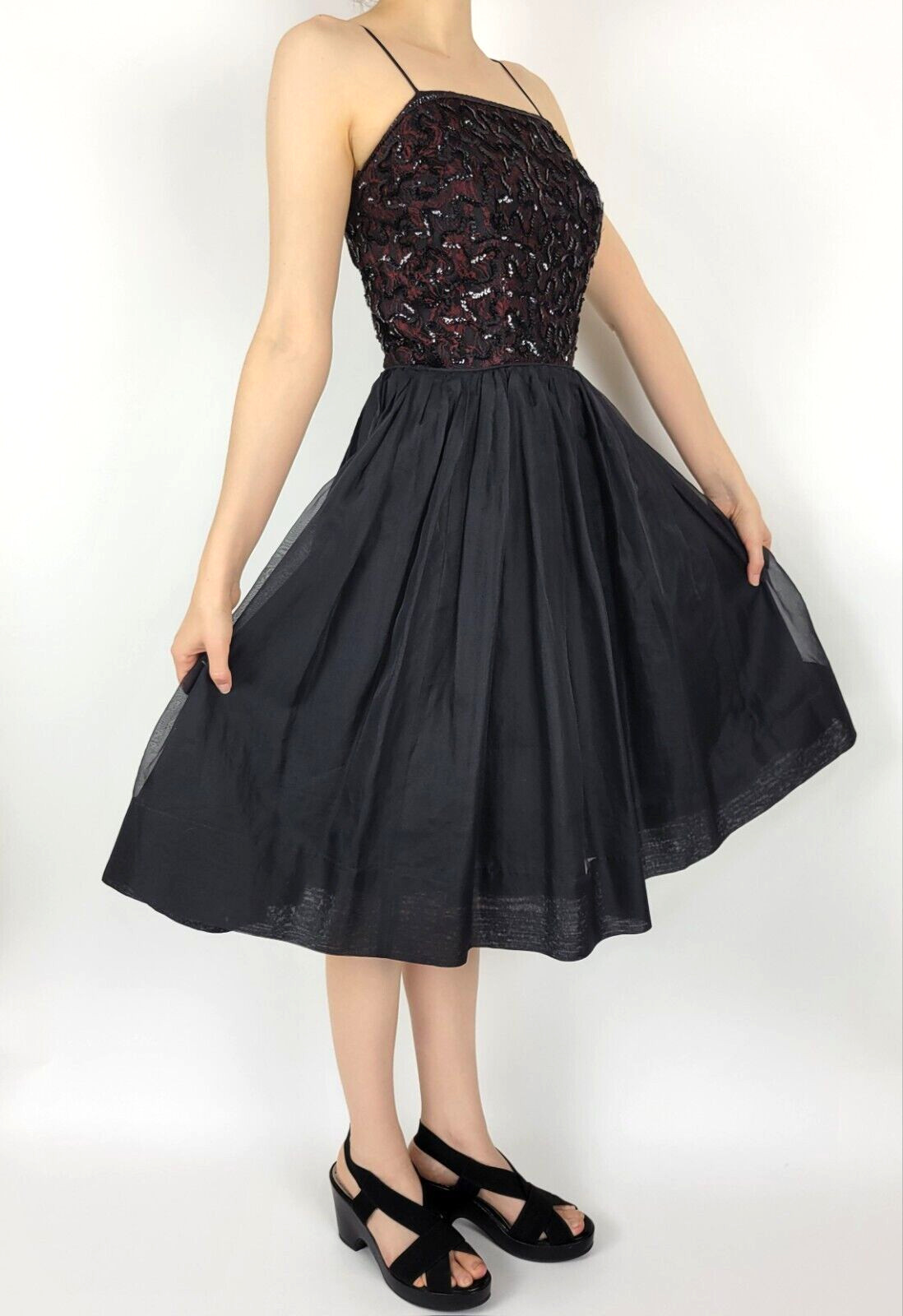 VINTAGE 1950s Jr Theme Black & Red Sequin Party Prom Dress Teen/Women’s XS