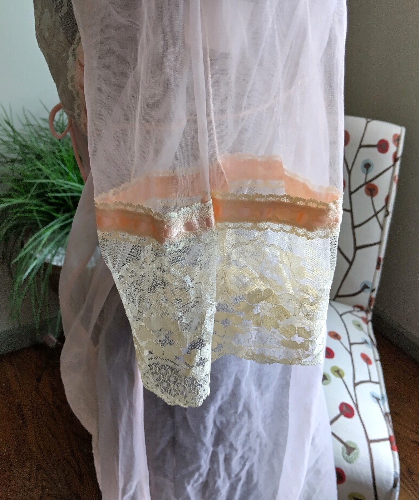 Vintage 1960s Sheer Pink Nylon Robe – Lace & Satin Ribbon – Size Small