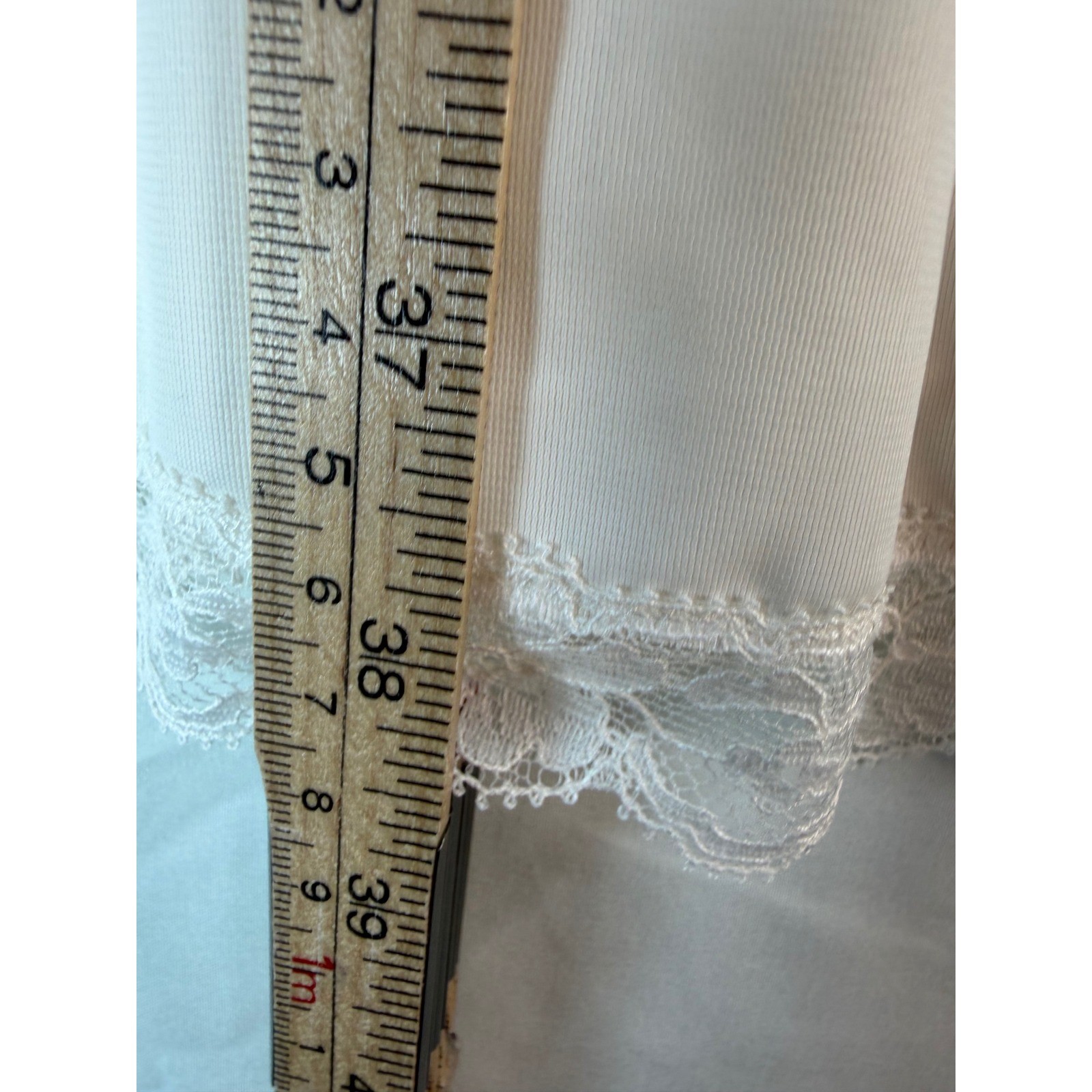 Vintage Vanity Fair White Lace Full Slip Antron III Nylon USA Size 38 NWT