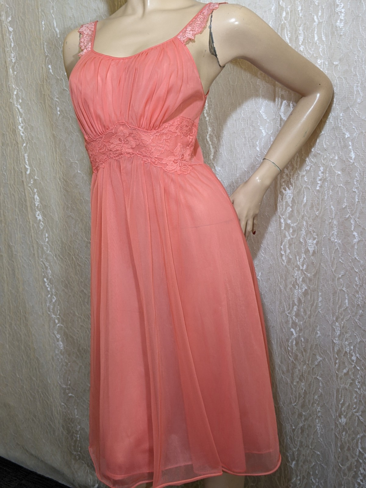 Vintage Vanity Fair Double Layered Nylon Chiffon Lace Fitted Waist Nightgown S