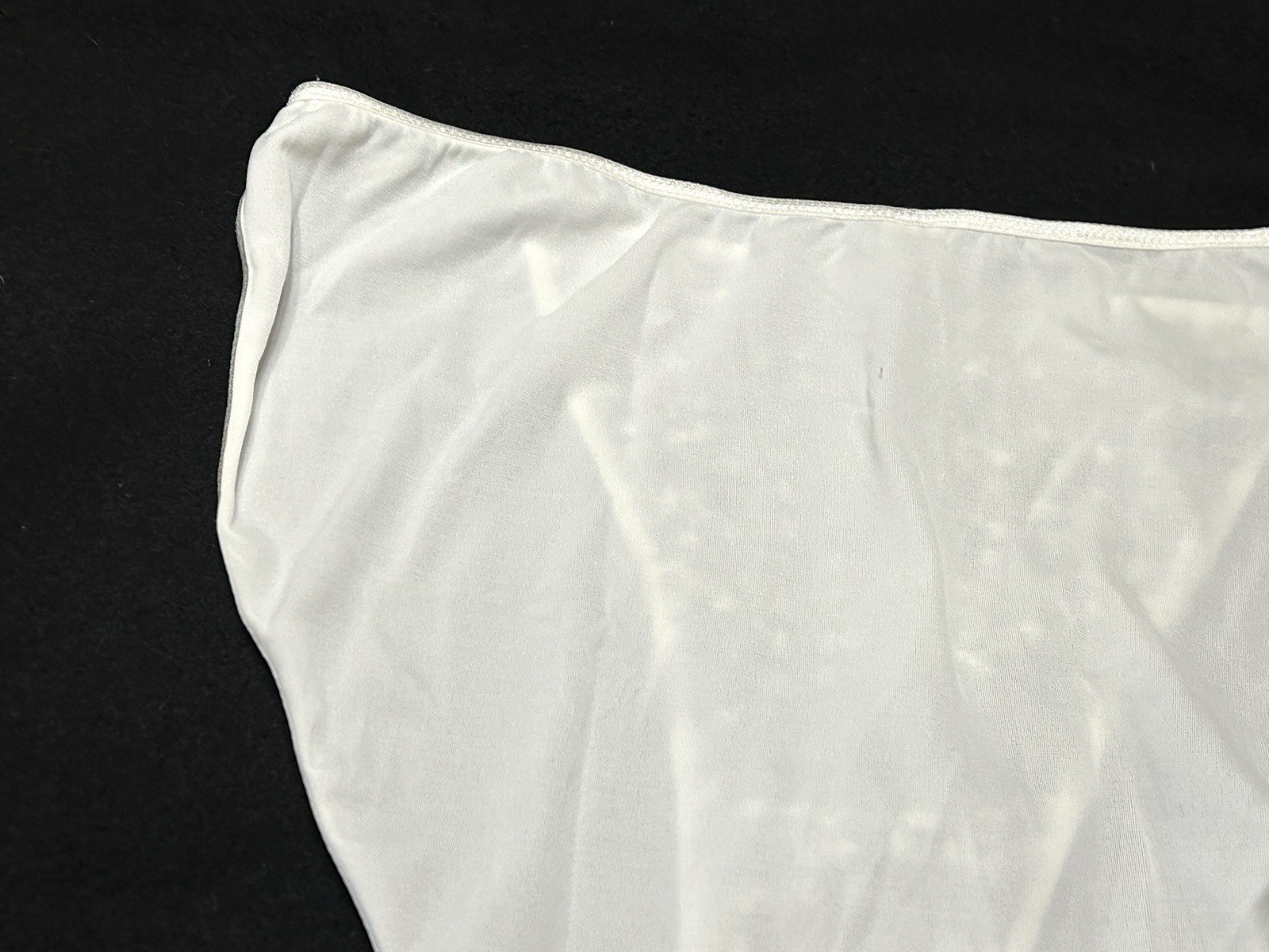 Vtg DONNA LOREN 105X Embroidered Sheer Mesh Satin 4X White String Bikini Panties