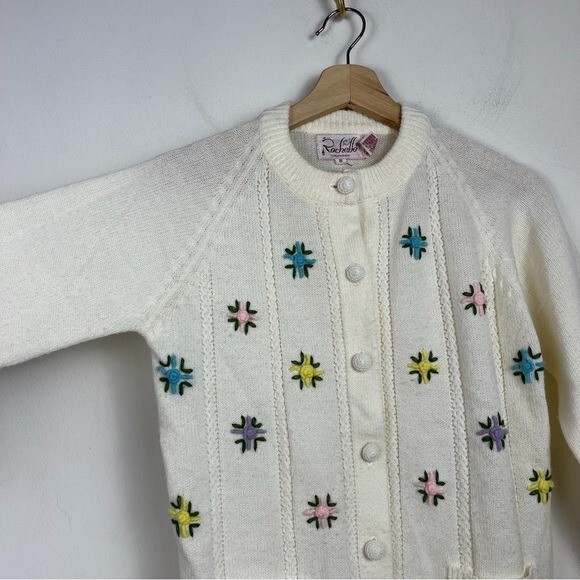 Vintage Rochelle California Embroidered Flower Cottagecore Cardigan 60’s Size S