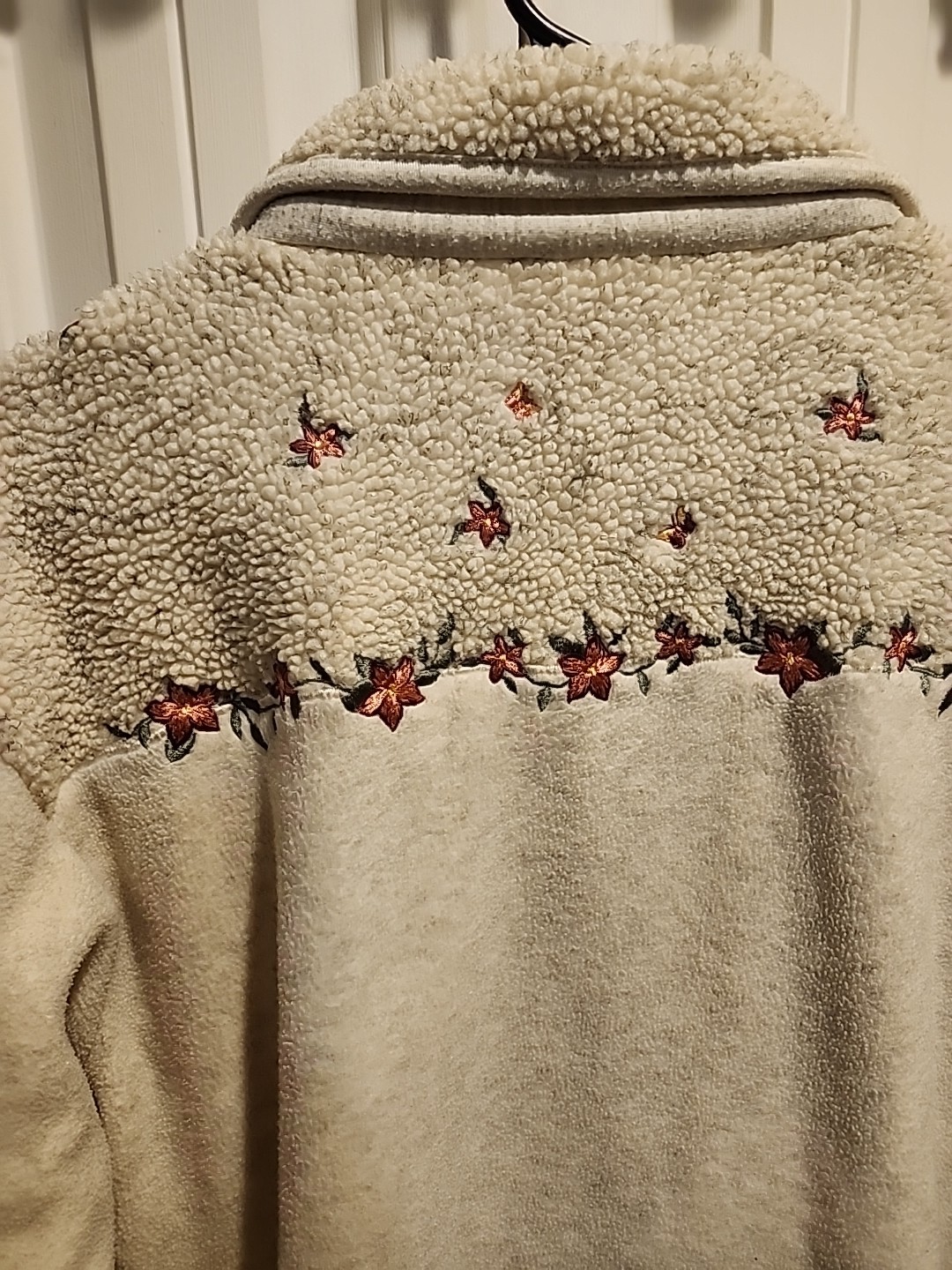 Northern Reflections Sz L Cream Gray Blend Fleece Embroidered Flowers Jacket
