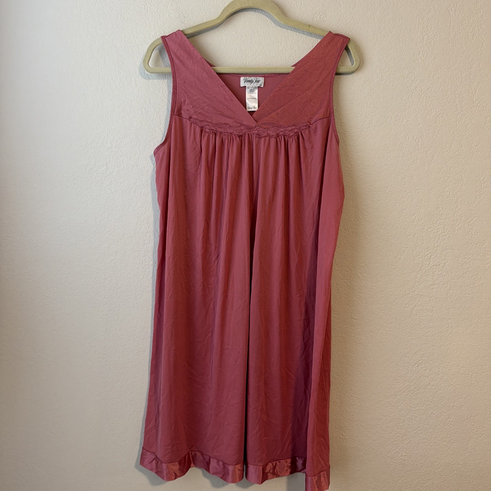 Vintage Vanity Fair Pink Nylon Nightgown M Style 30-107 Sleeveless cottage core