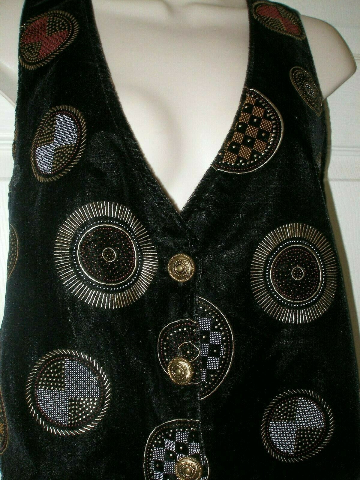 TR Bentley Vintage Small Velvet Black Vest Gold Metallic Circular Decals