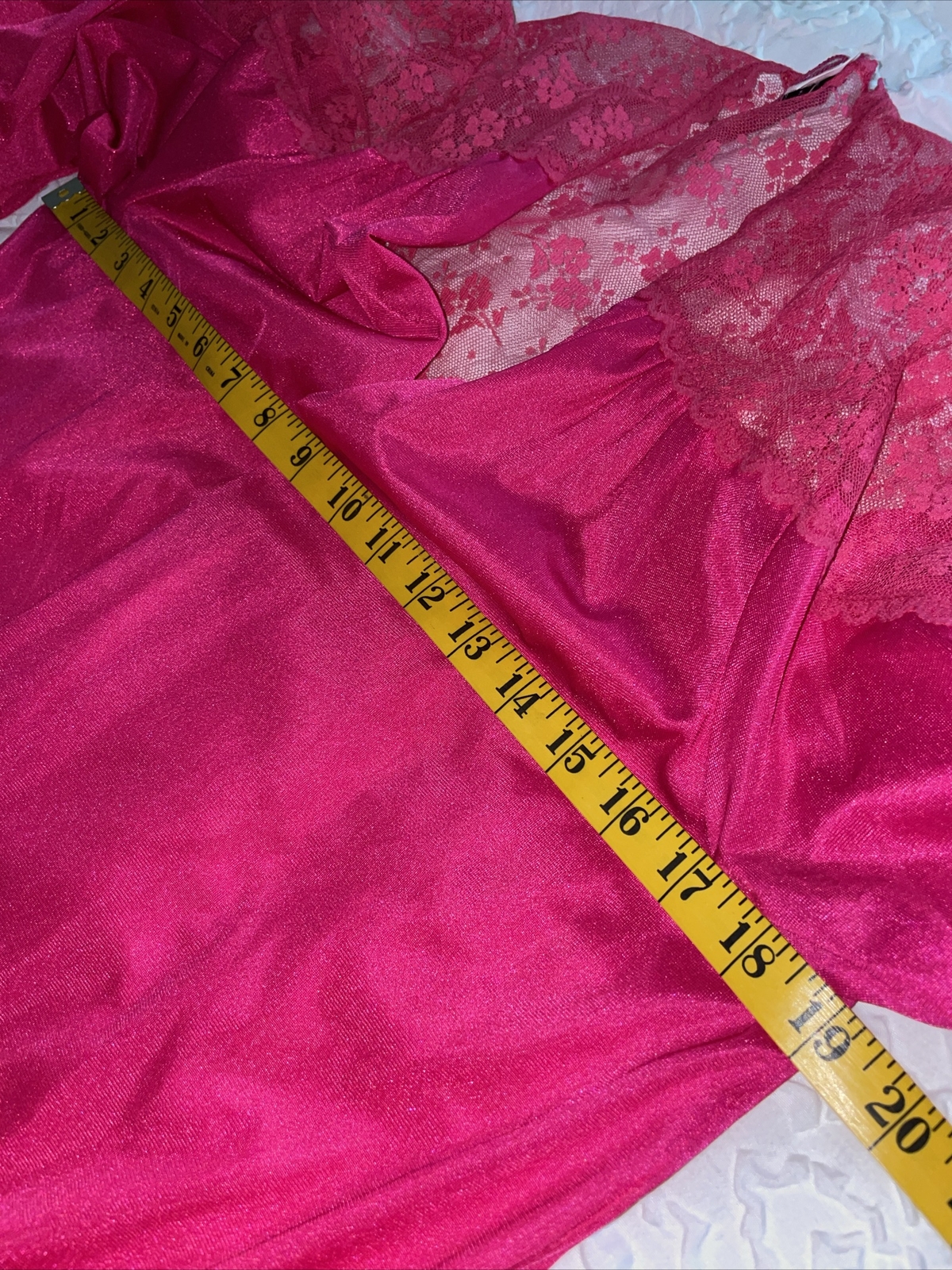 PARAMOUNT Nylon Peignoir Robe & Nightgown Set Gown Pink Lace Woman’s Vintage