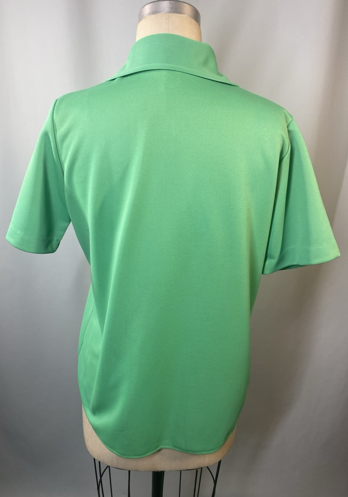 Women’s Vintage Top SIZE LARGE green short sleeve 60s 60s point collar