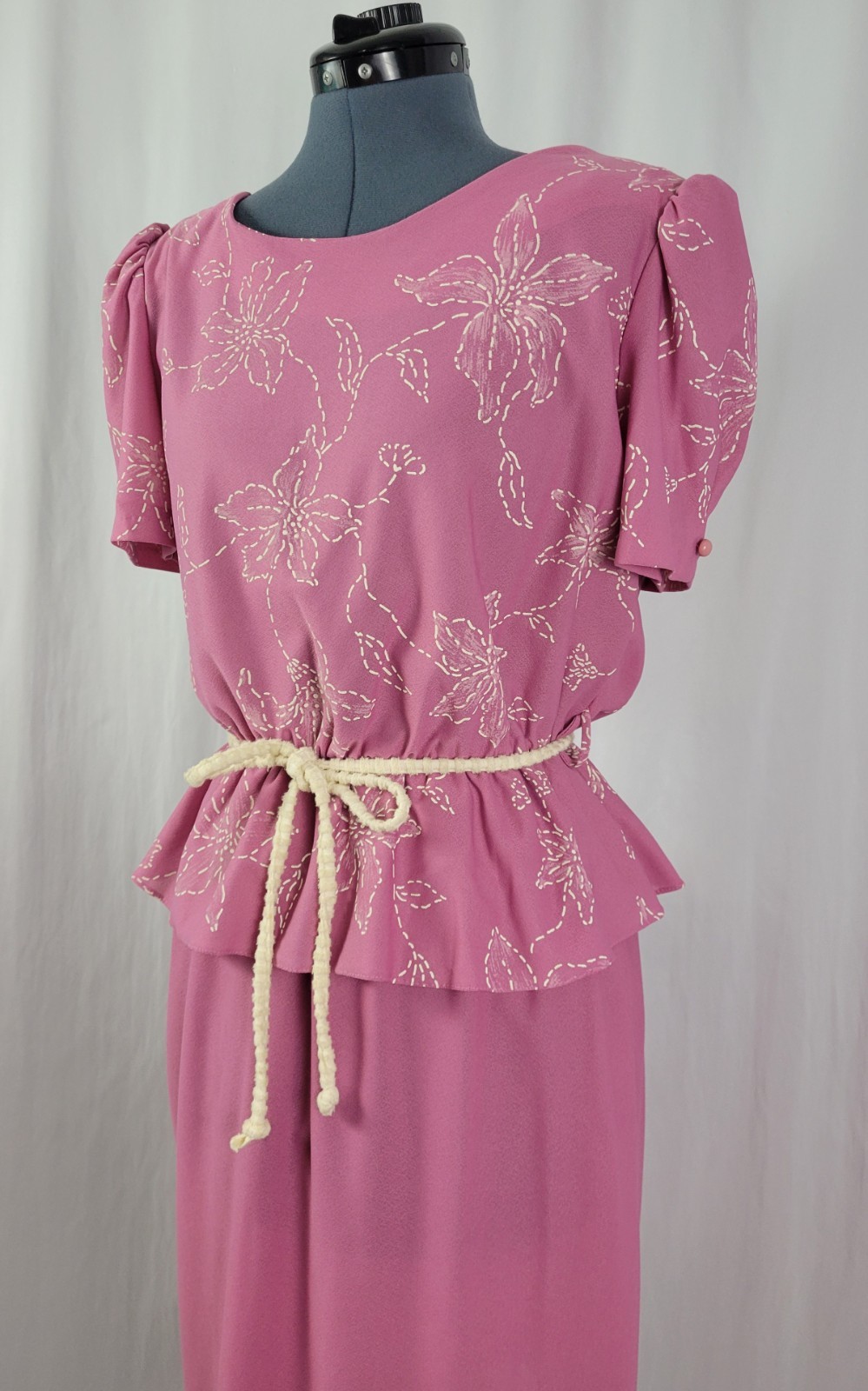 Vtg Earth Angel Mauvish-Pink Blouson Dress w Peplum & Cream Floral Print Size S?