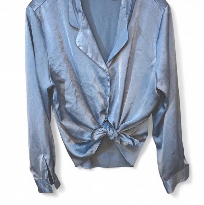 Vintage Alfred Dunner Women’s Blue Satin Like Material Blouse Size 12 Petite