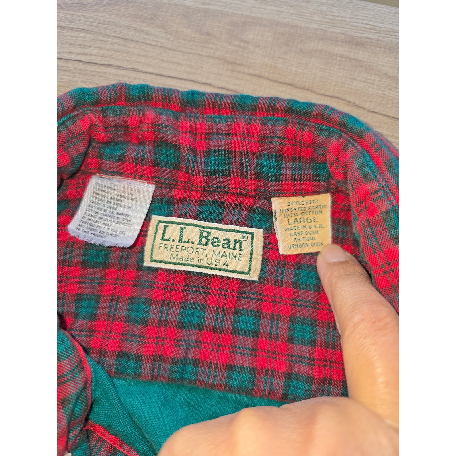 L.L.Bean Women Flannel Shirt Large Red Green Plaid USA Made Vintage outdoorsy