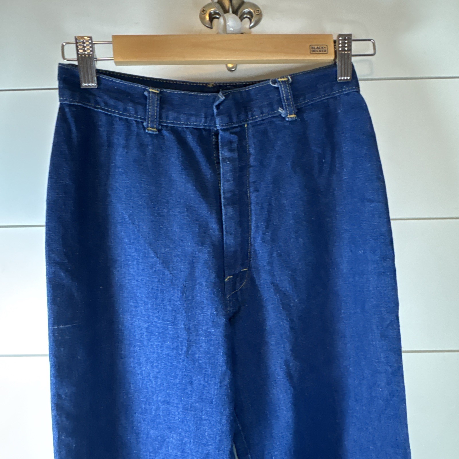 Vintage 70s Live Ins Sz 9 – 24 X 32.5 Embroidered Wide Leg Denim Jeans USA Chic
