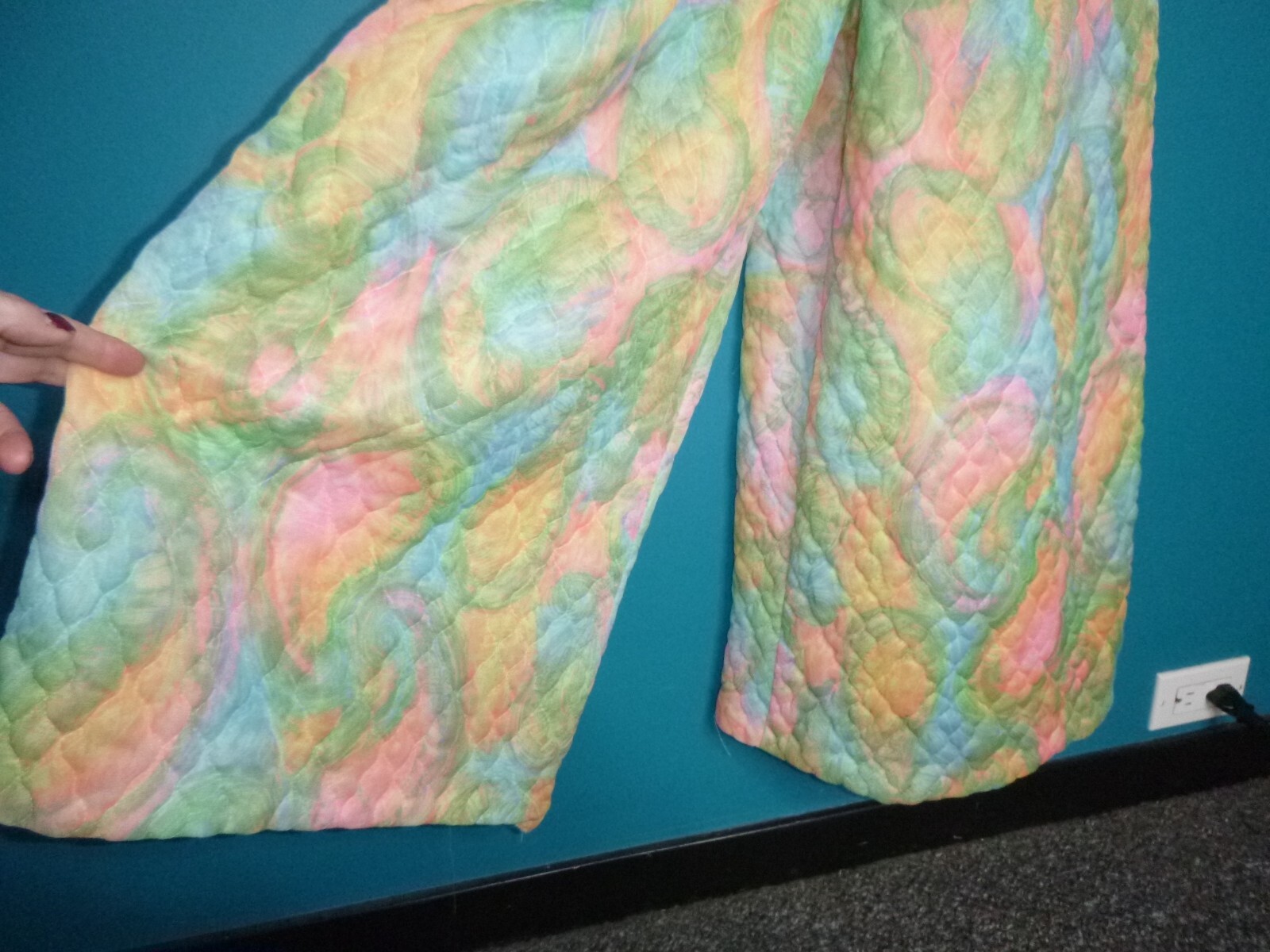 Vtg 60s Quilted Loungewear Jumpsuit Wide Legs MOD Swirl Pink Blue Yellow Sz M/L