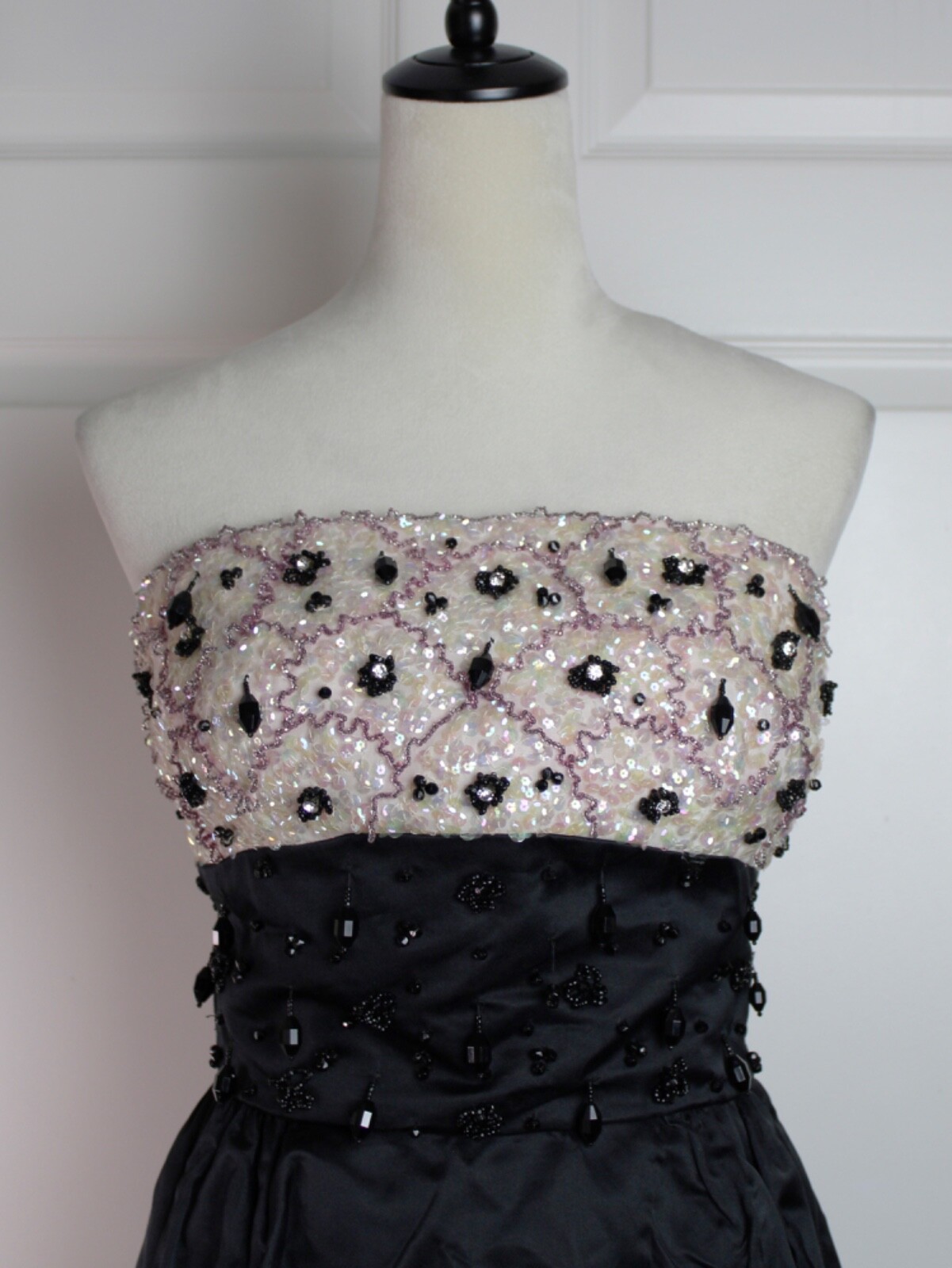 VTG Black Satin Sleeveless Dress Ivory Bodice Beaded Sequin Conmatic Zipper XS/S