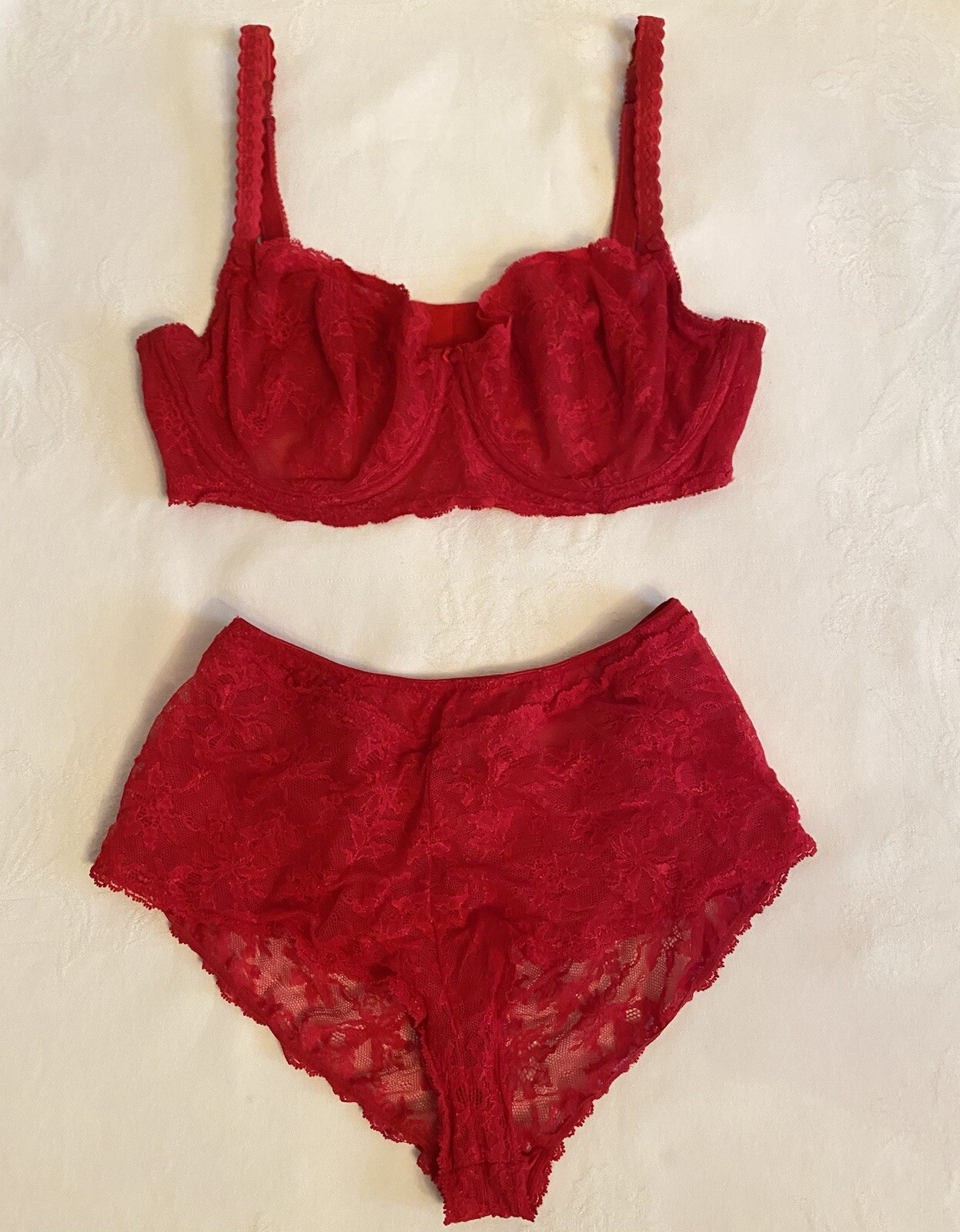 Vintage Red Lace Bra and Panty Hot Pants Shorts Lingerie Pin-Up Sexy 34DD Felina