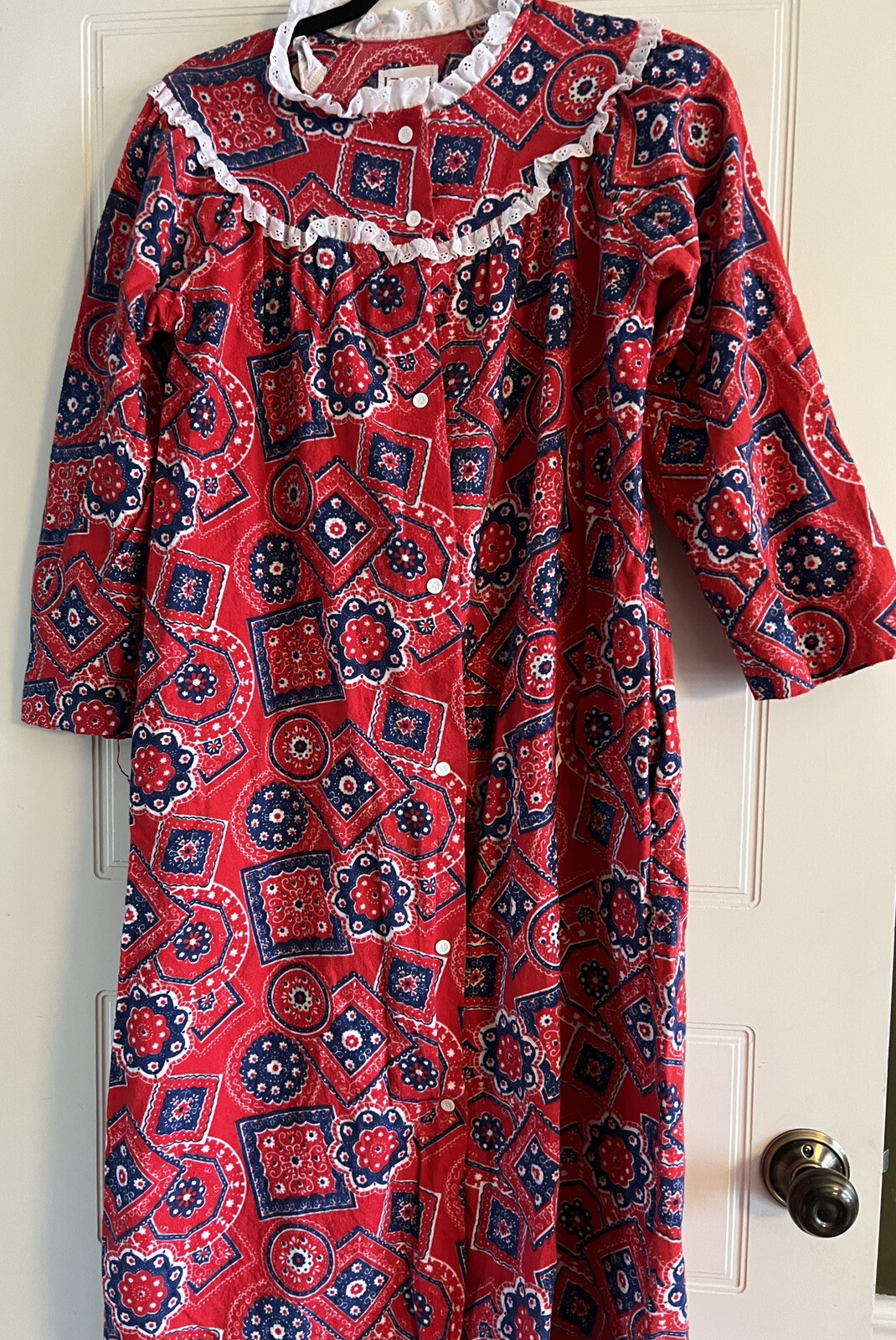 VTG Sleep Dress Night Gown Flannel Size Small Red Blue White Kittens by Katz