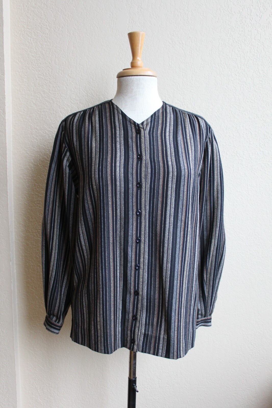 Vintage 80’s Jaegar London Woven 100% Wool Striped Pattern Blouse S