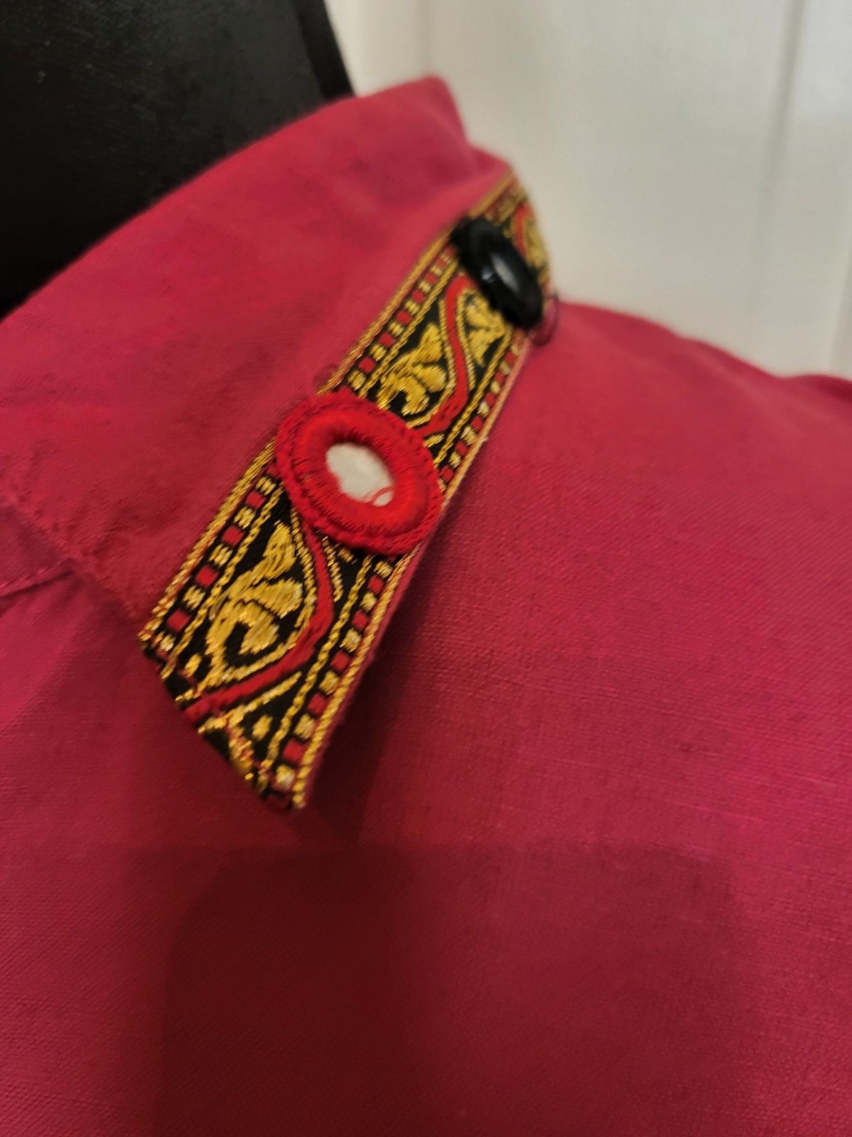 Studio Works Vintage 90s/Y2K Red Linen Blend Button Up M Boho Indie Embroidered