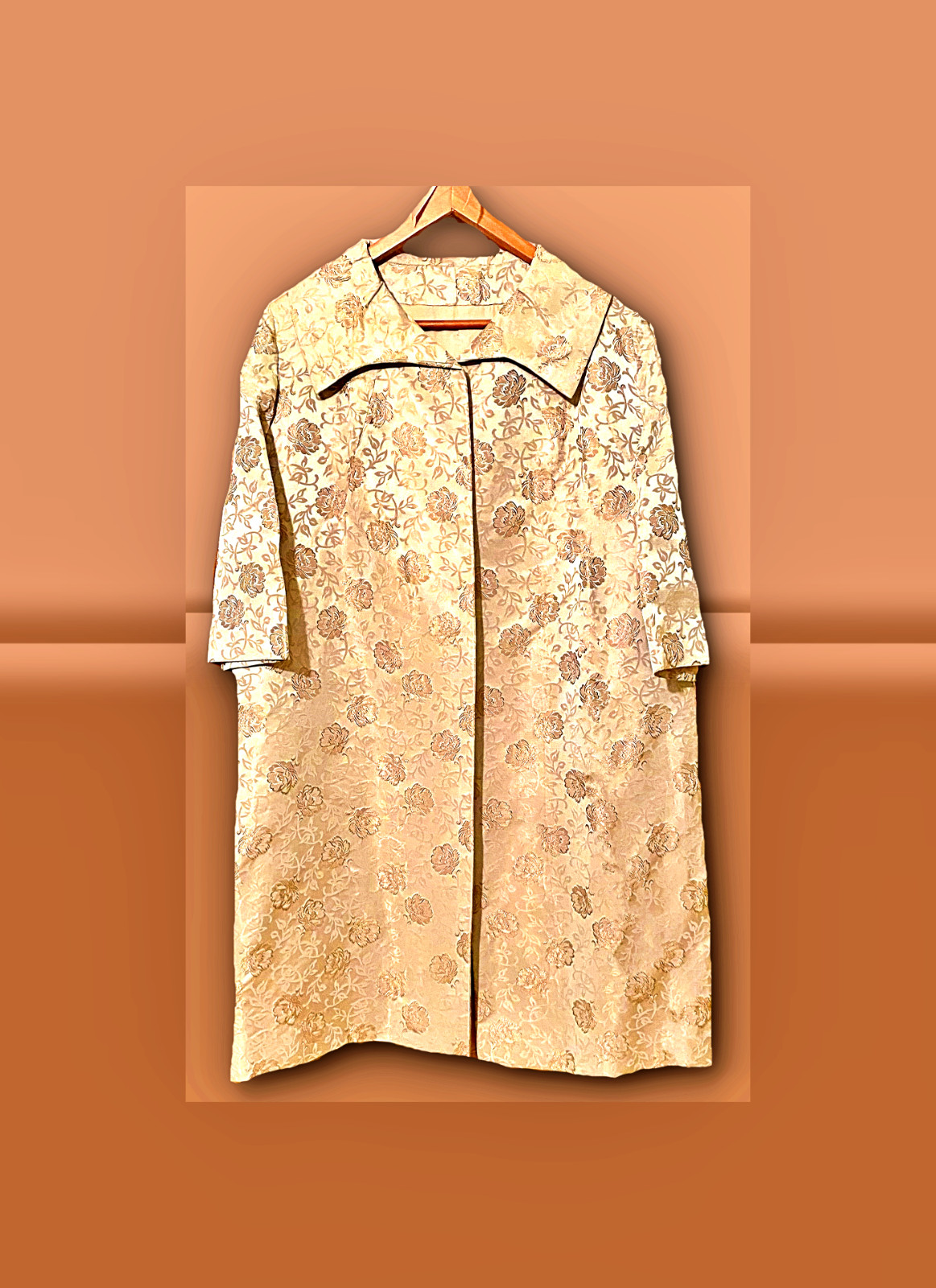 Vintage 1950s Ivory Gold Rose Silk Satin Brocade Chinoiserie Evening Opera Coat