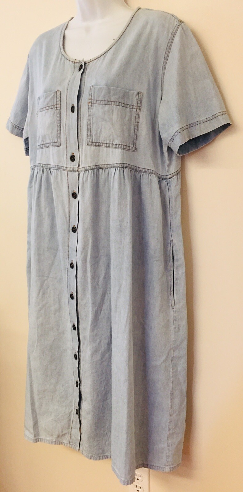 Chambray Short Sleeve Dress Pockets Vintage 1990s Light Blue Button Front M L XL