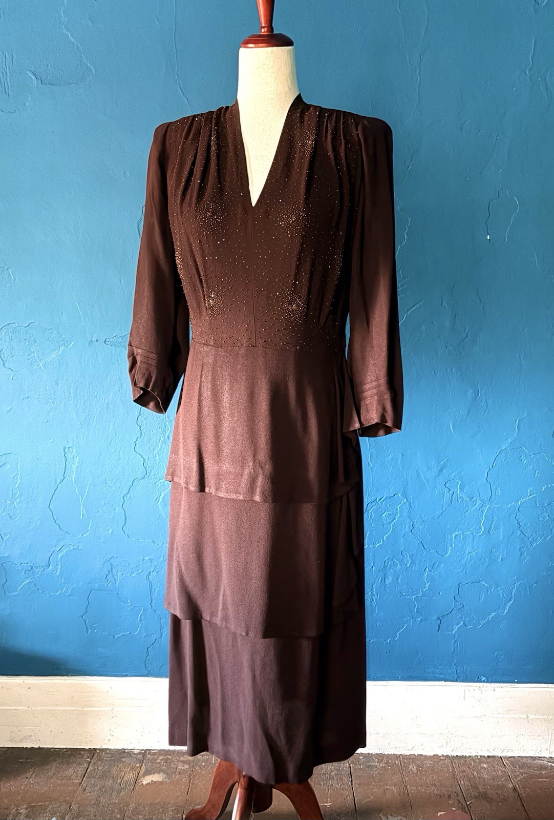 1940’s Rayon Beaded Crepe Chocolate Brown Dress By La Rue 28-29”