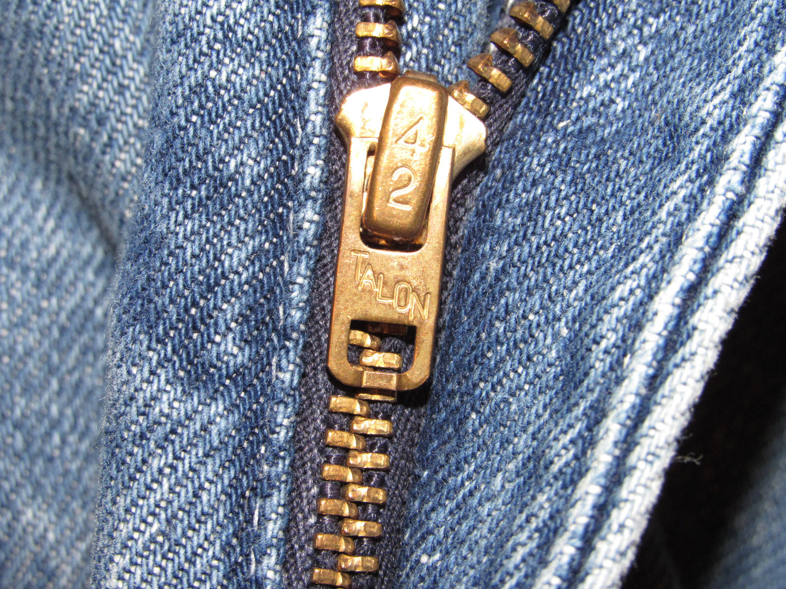 VINTAGE 1970s FERRARI DESIGNER DENIM BLUE JEANS! EMBROIDERED POCKETS! 28×34