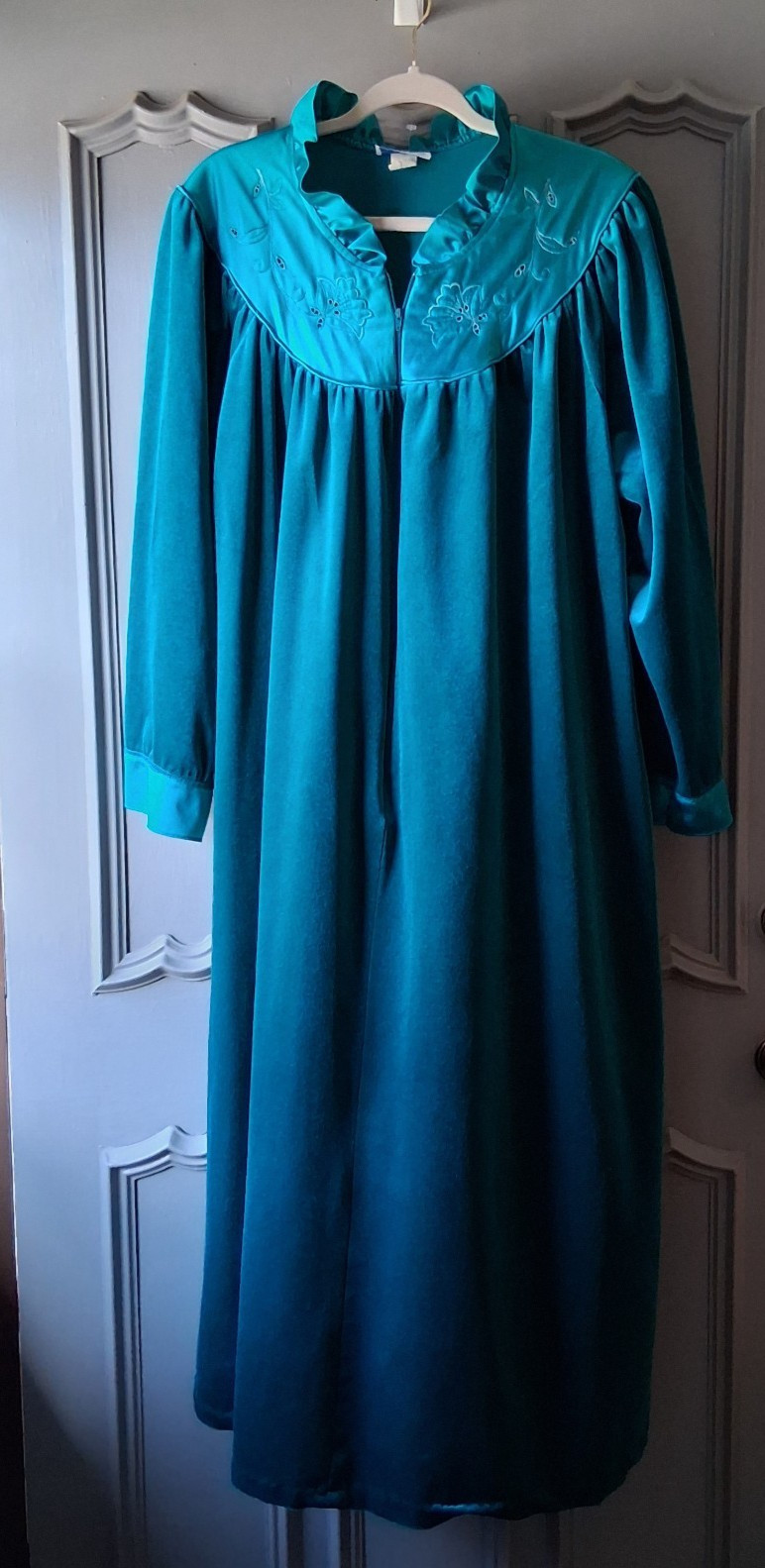 VNT Velvet House Coat Dress Robe Tara Plus Teal Large – 50″ Long, 56″ Waist