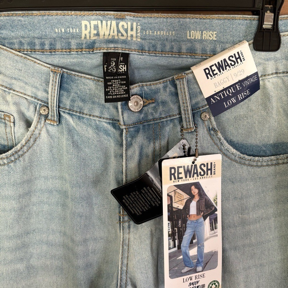 Rewash Antique Vintage Low Rise Baggy Jeans Light Wash Size 9/29 NWT