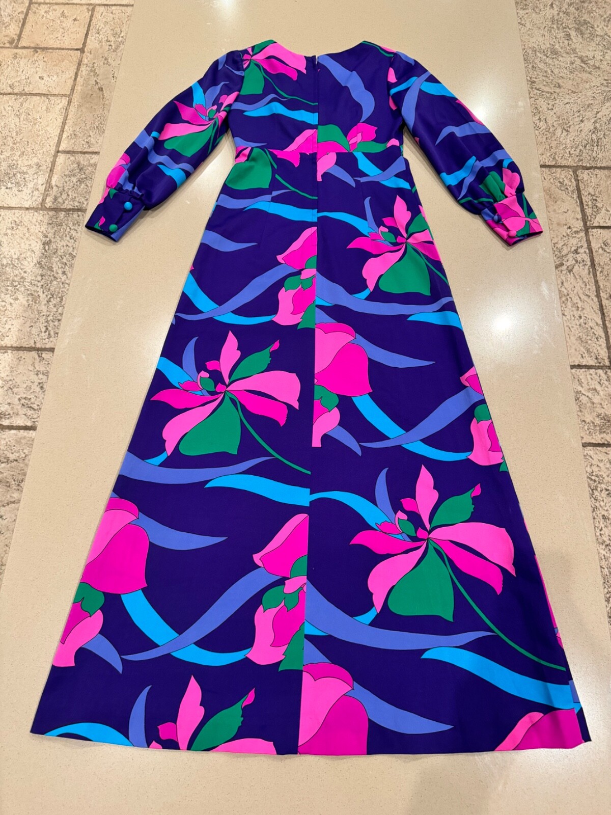 Vintage 1970s Tori Richards Honolulu Size XS/S Vibrant Floral Maxi Dress