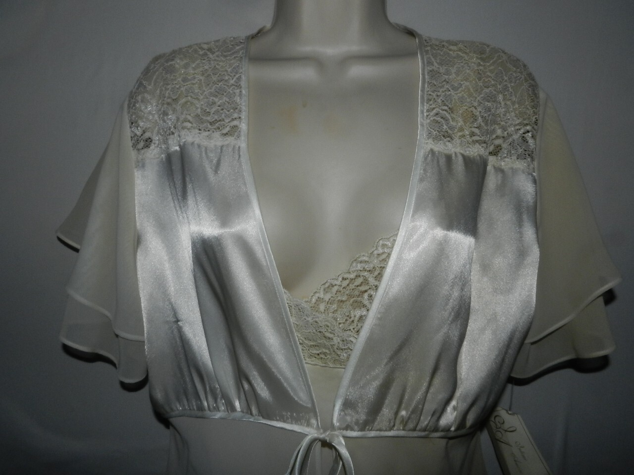 Ivory Medium Set Intimo Amore lingerie 2 pc robe babydoll NWT