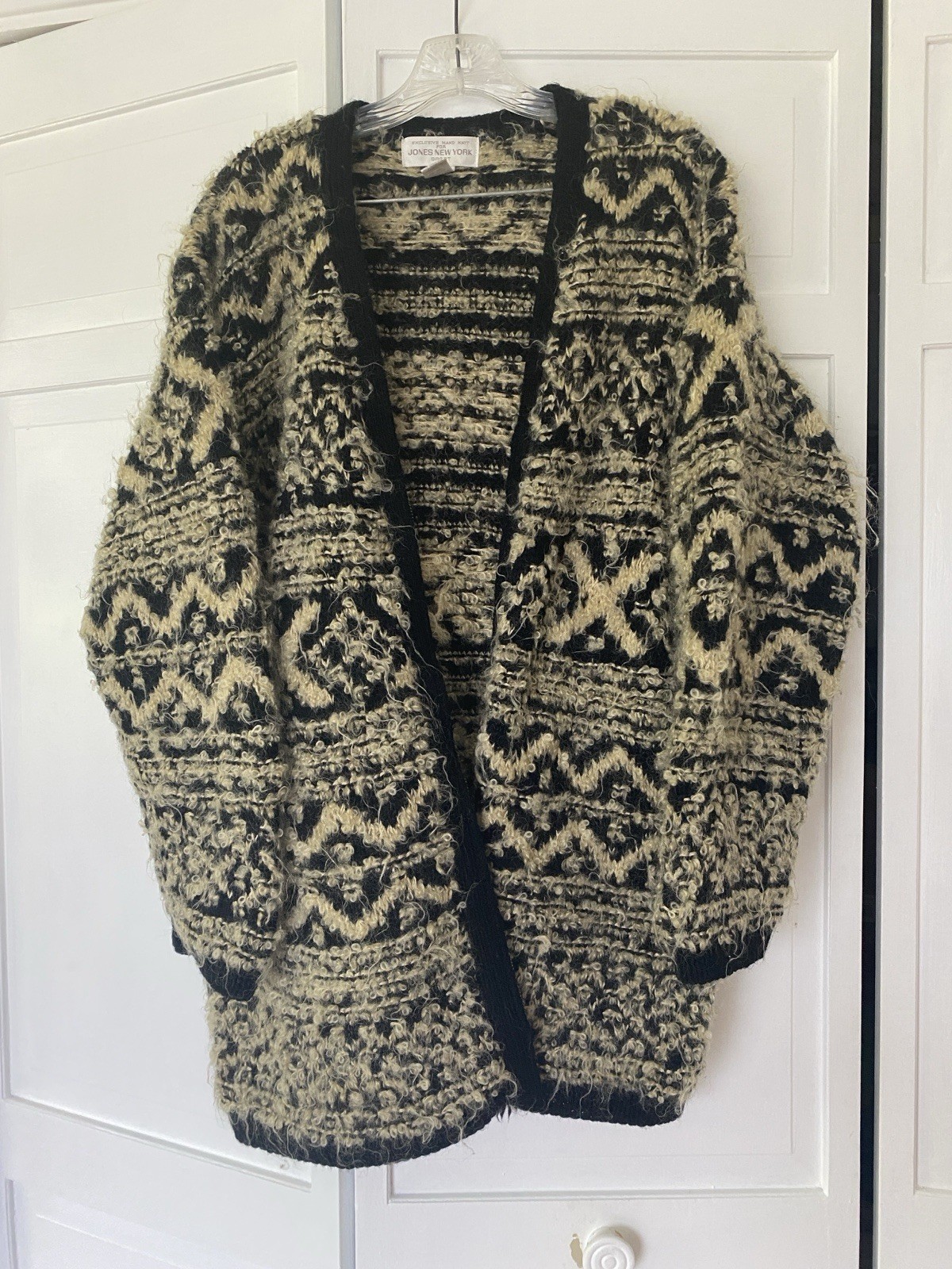 Women Cardigan Sweater Size L Black Beige Vintage Handmade Knit Zipper Closure