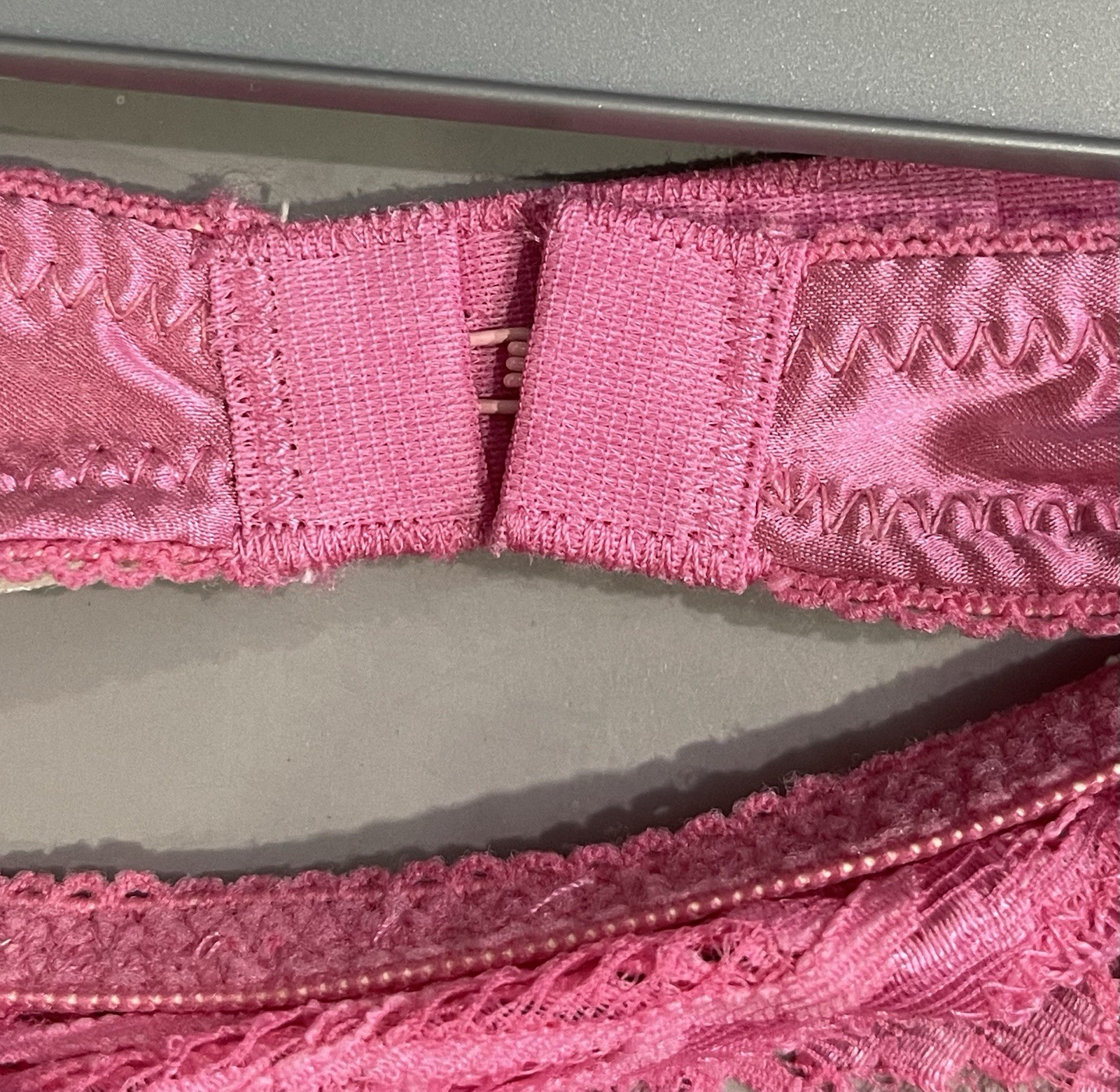Vtg Christian Dior Intimates Garter Belt Silk Rose Pink Lace Women’s Large NWT