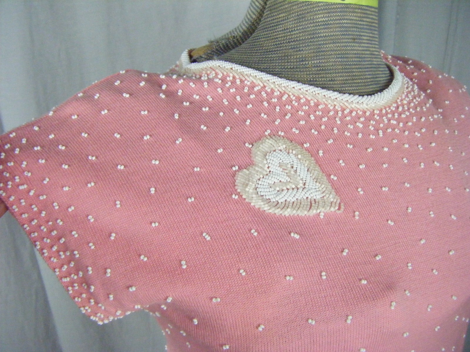 MISS BOUTIQUE CALIFORNIA Vtg 60s Pink Wool Beaded 3 pcs Skirt-Bust 34/Waist 27
