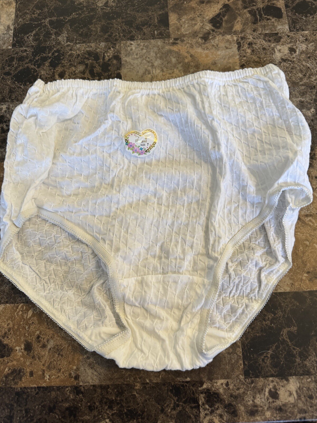 VINTAGE FEMINA COTTON / POLYESTER GRANNY PANTY! SIZE 7 NEW! WHITE