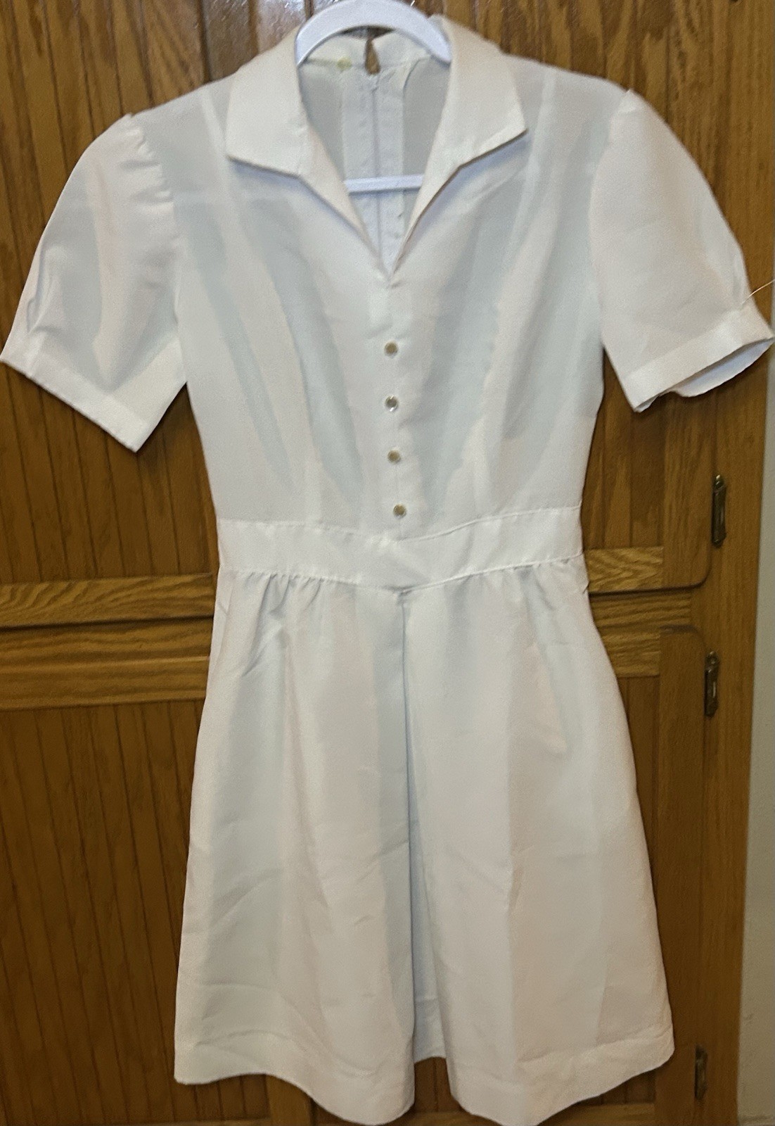 VTG 1960’s XS/S White Nurse Uniform Dress Short Sleeves, Pockets, Zip Up Back