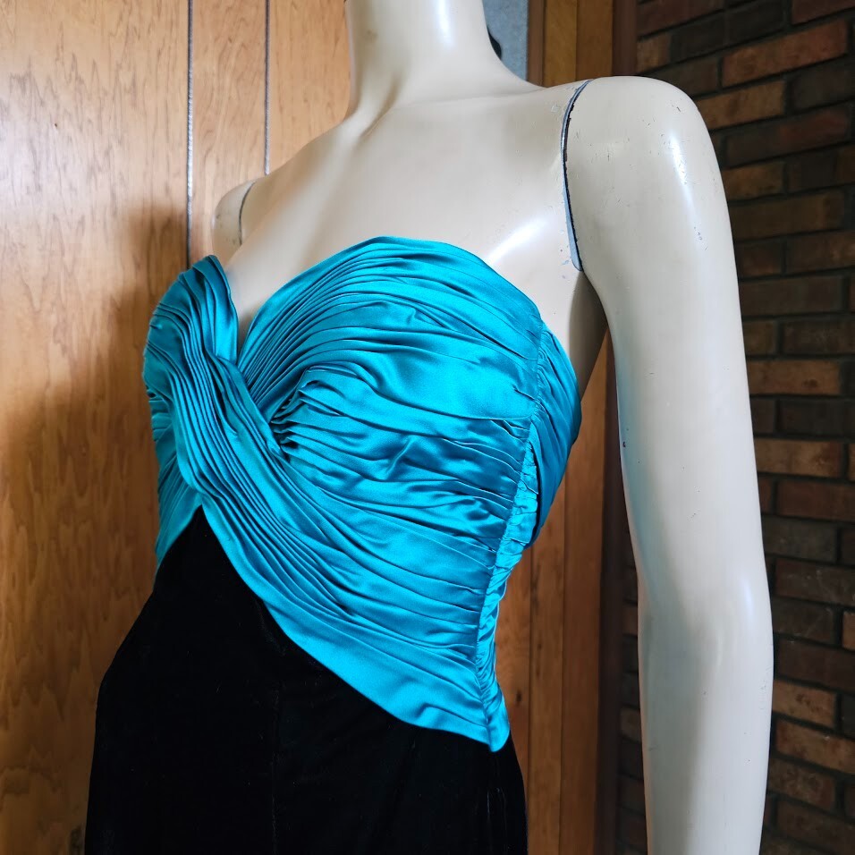 Vintage Vicky Tiel Paris Couture Strapless Corset Mini Velvet Cocktail Dress XS