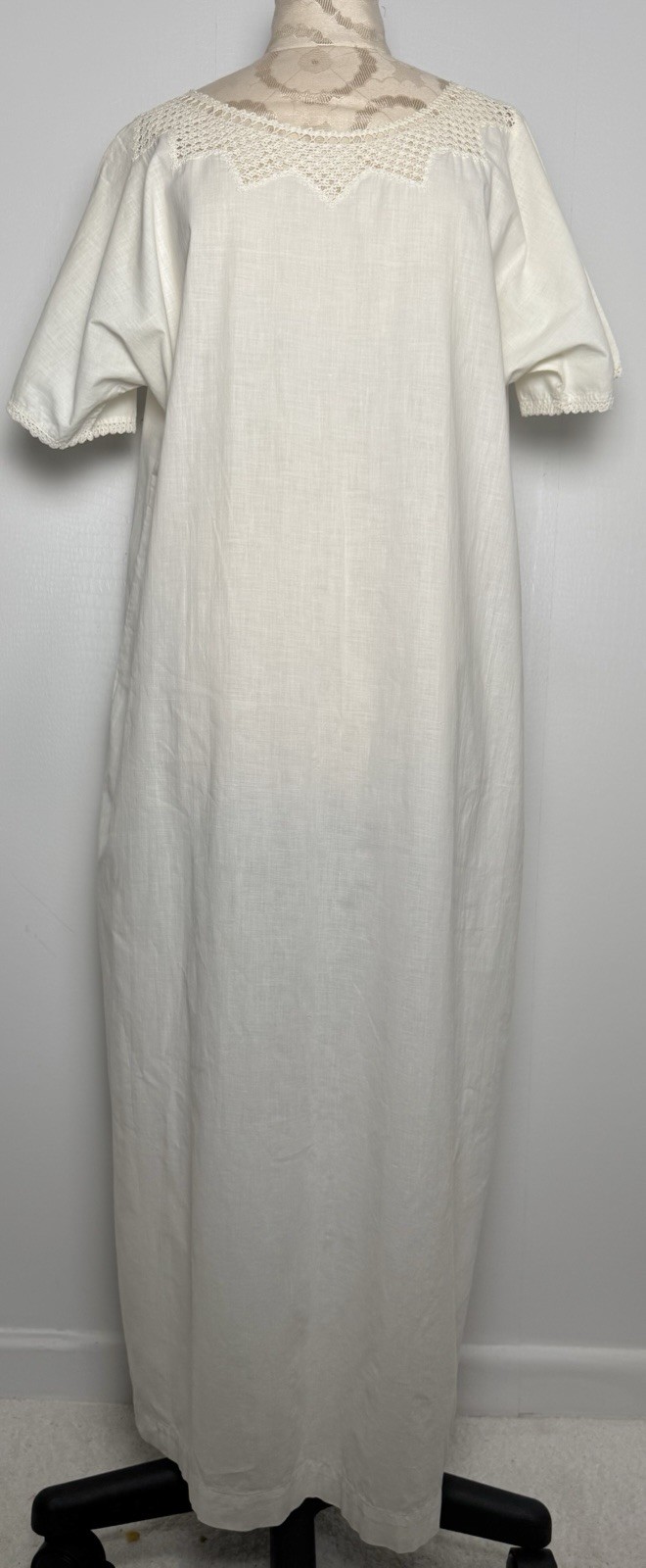 Vintage White Crochet Yoke House Dress Caftan Maxi Lounger OS
