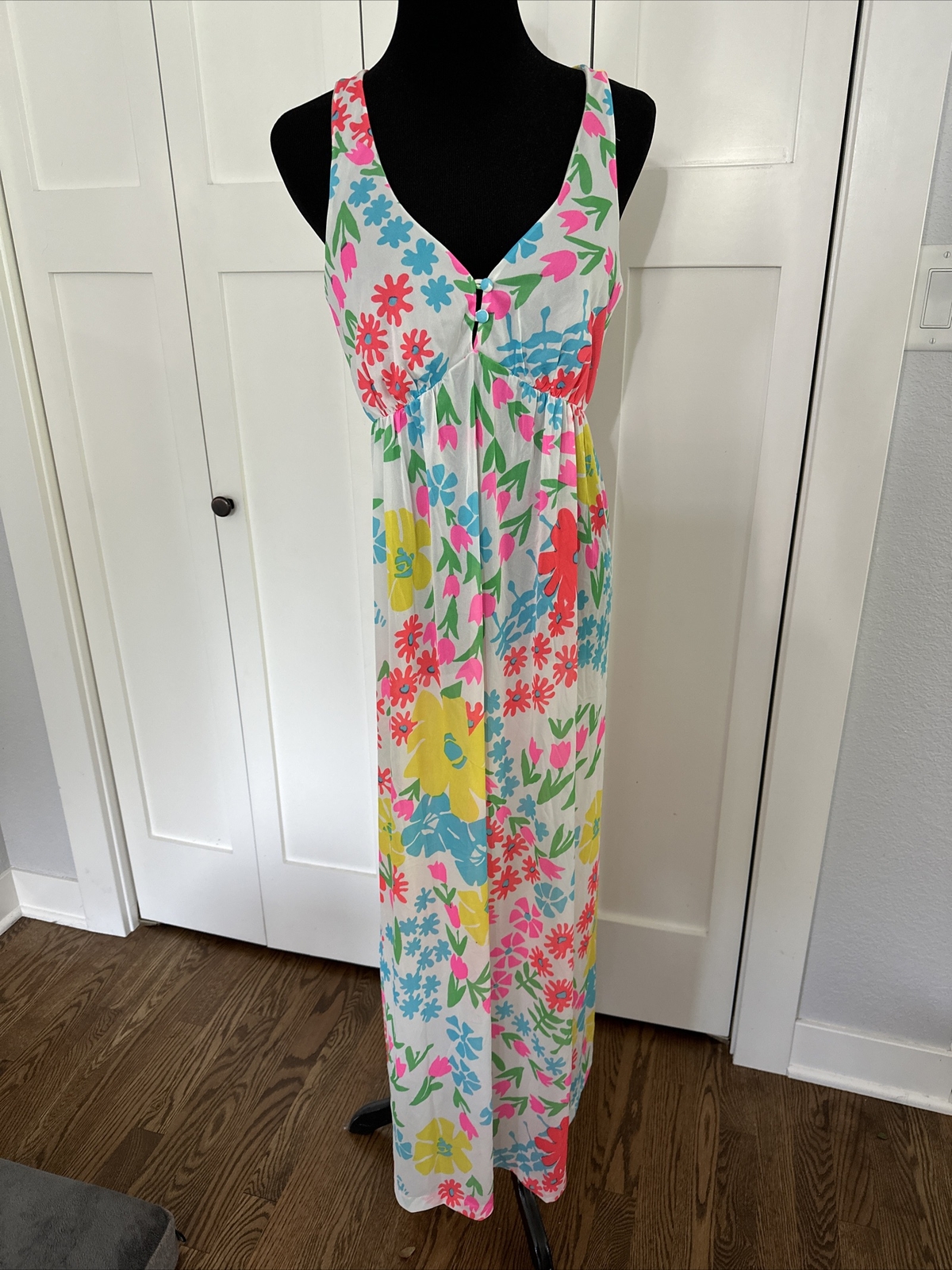 Mid century 60’s Gaymode Long Nylon Nightgown MED Hippie Floral Bright Floral