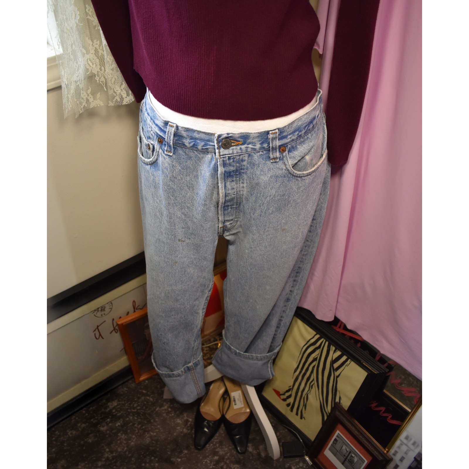 Vintage Levis 501 Light Wash Straight Leg Jeans Made in USA W36 L34 520 06