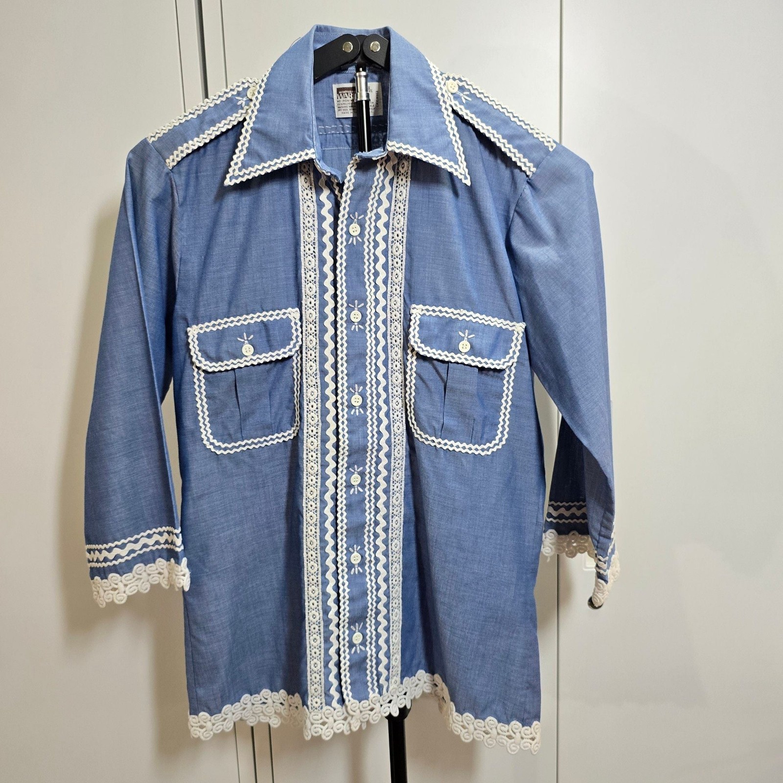 Vintage 1970s Montgomery Ward Chambray Western Shirt Ric Rac Lace Trim Size S