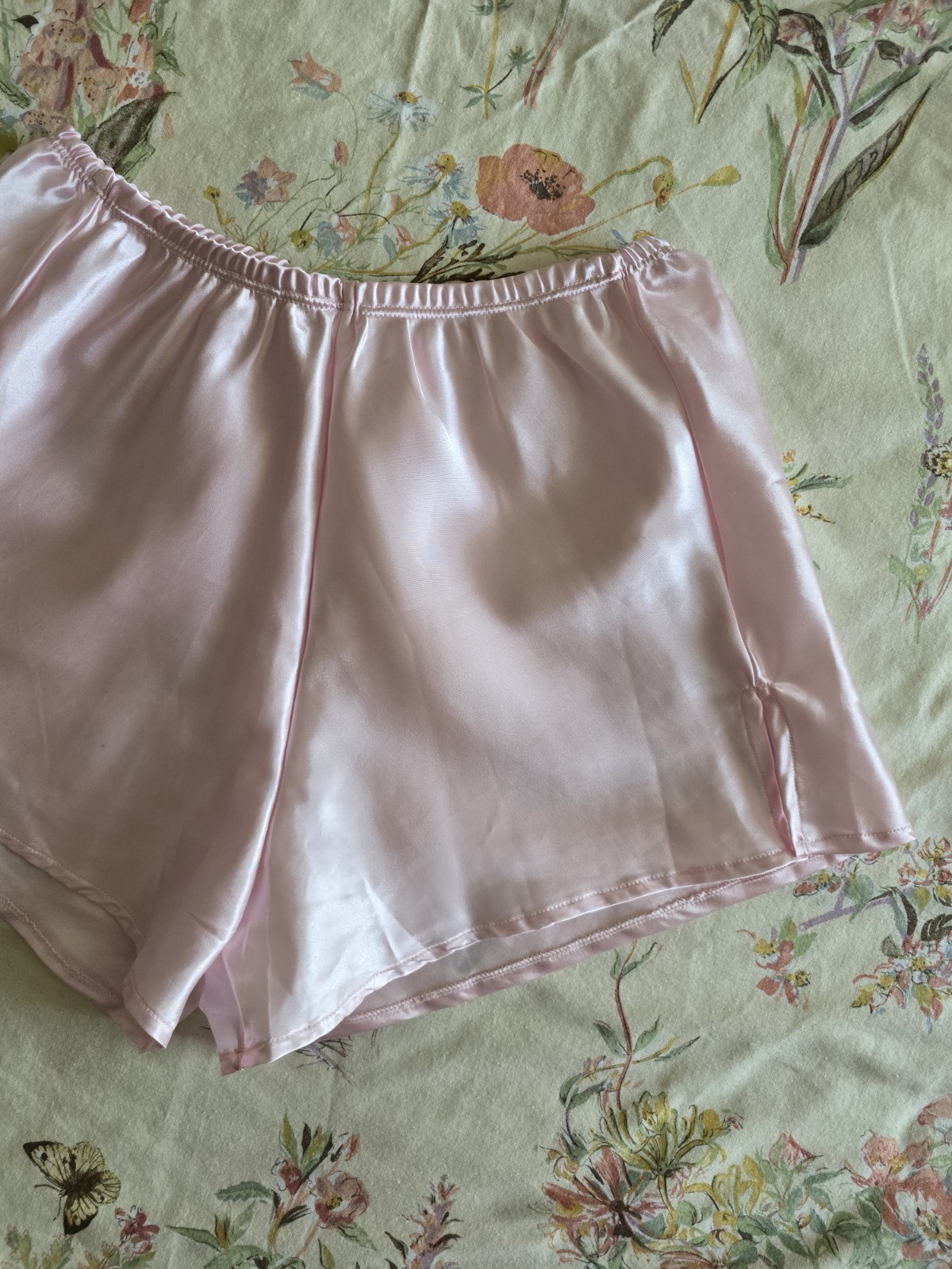 Vintage 80s 90s Pink Satin Avon Shorts Womens XS Small Romantic Sleepwear
