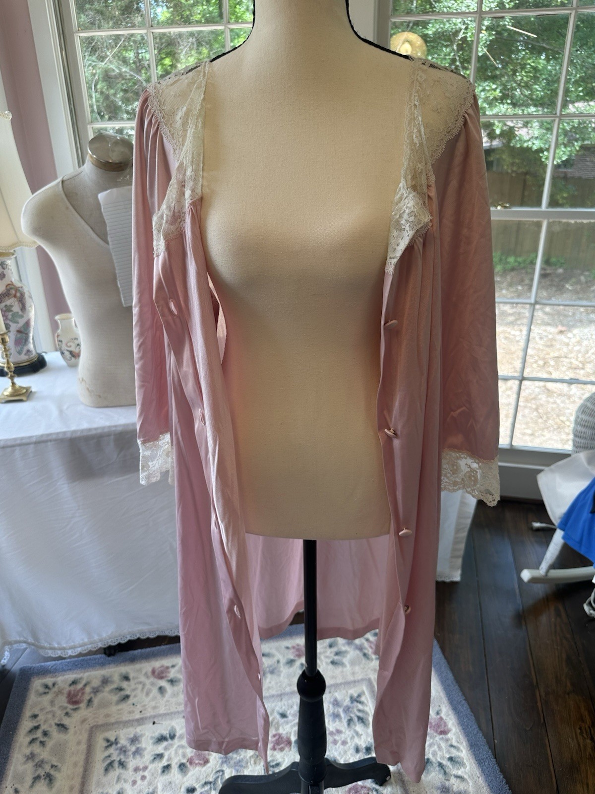 Vintage 1970s Pink Silky Robe Housecoat Lace Button Up Cottagecore Grandmacore