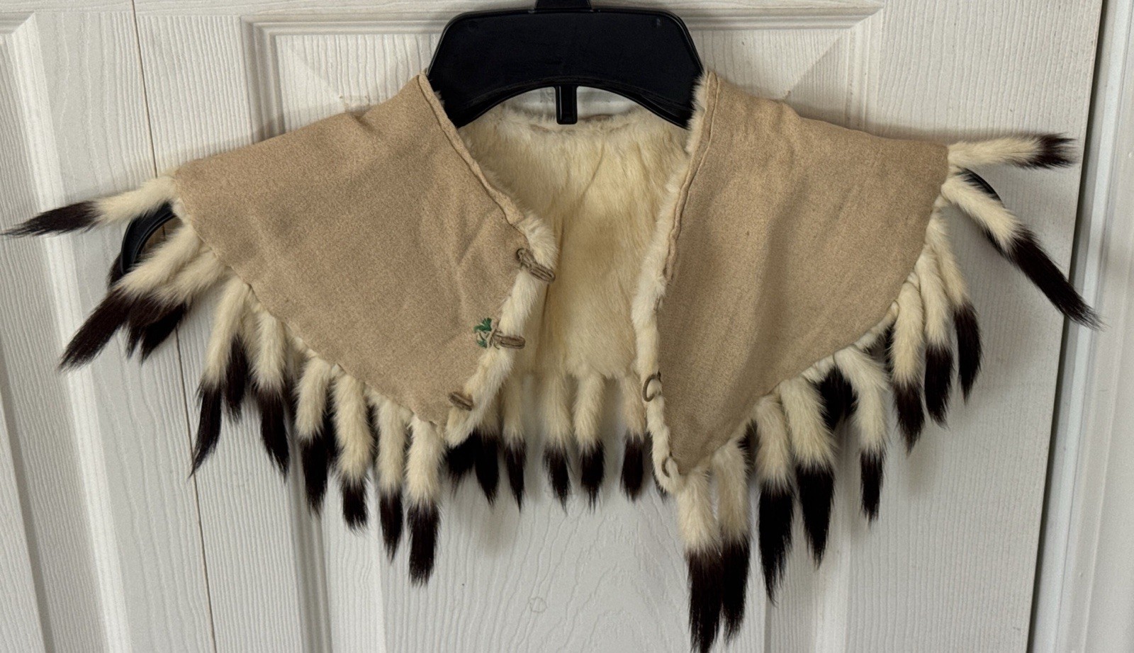 Vintage Ermine Fur Stole Champagne Blonde Color With Dark Brown 45 Tails